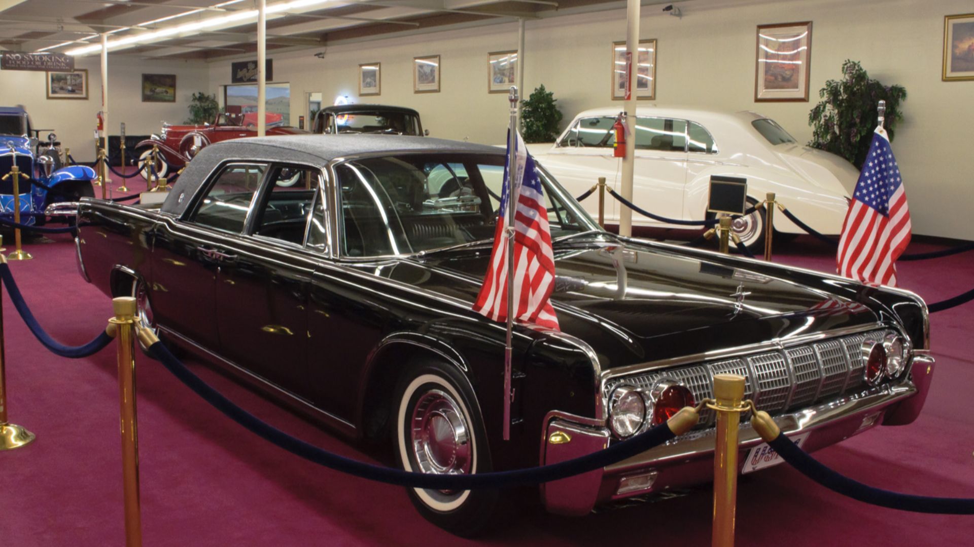 File:1962 Lincoln Continental Towne Limousine (President Kennedy) (8391189460).jpg