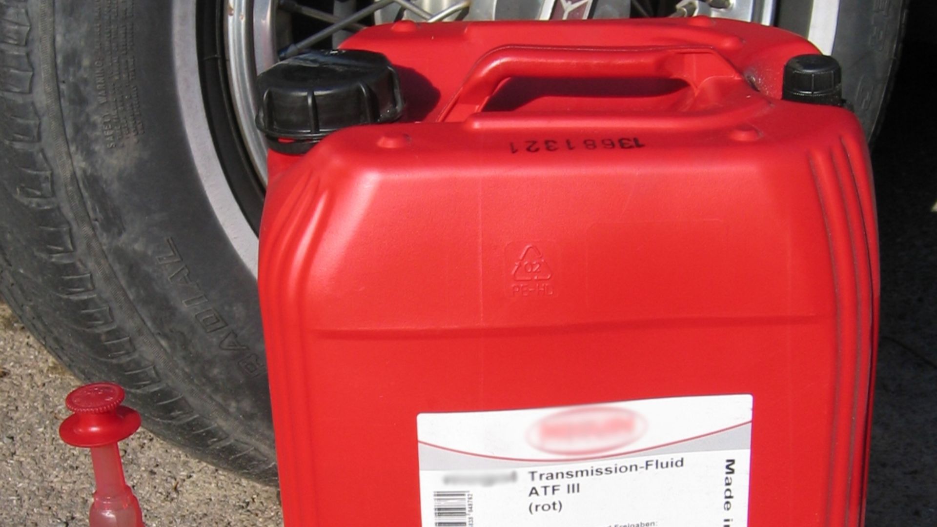 File:Automatic transmission fluid - ATF - Automatikgetriebeöl IMG 6732.jpg