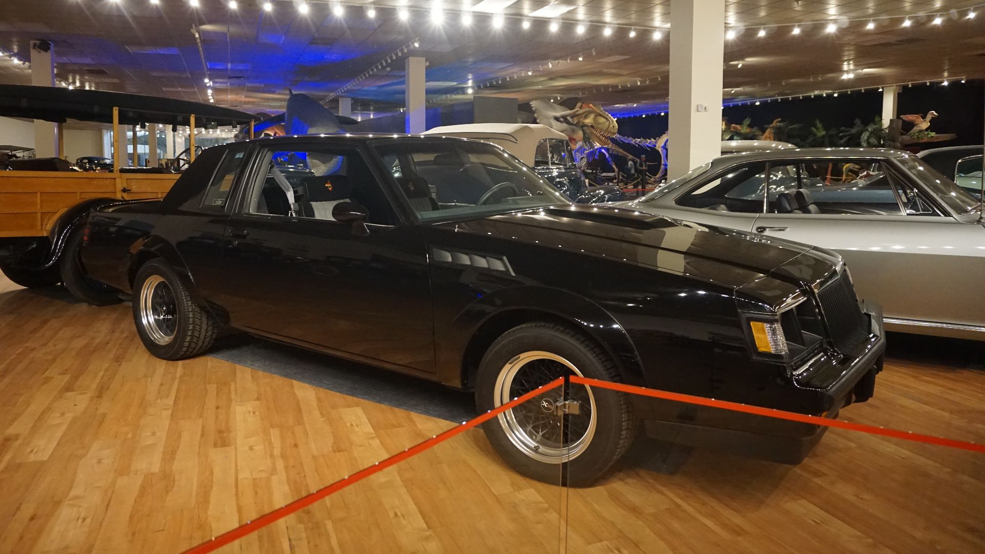 File:Sloan Museum at Courtland Center December 2018 30 (1987 Buick GNX).jpg