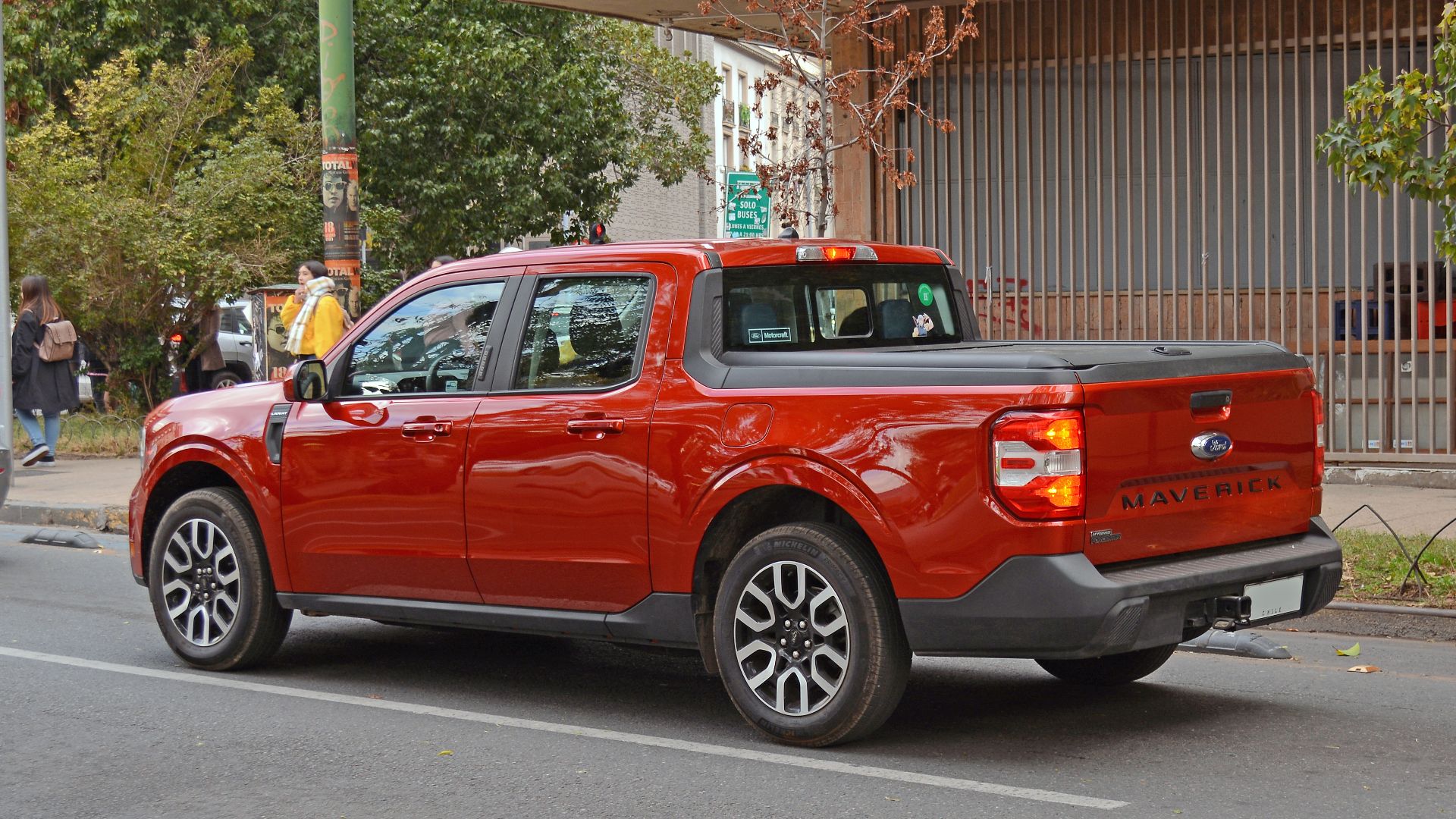 File:Ford Maverick Hybrid Lariat 2023.jpg