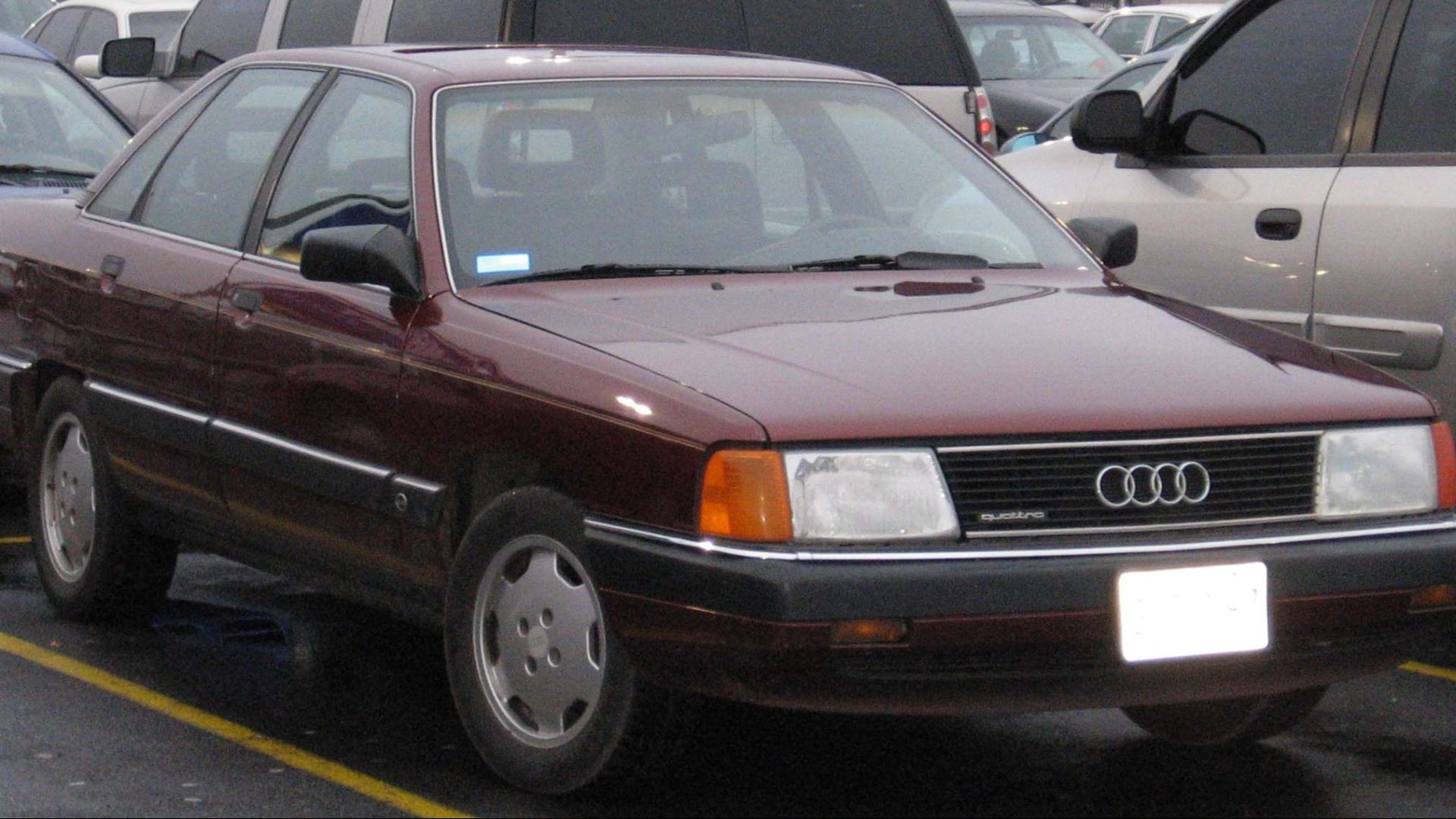 File:3rd-Audi-100.jpg