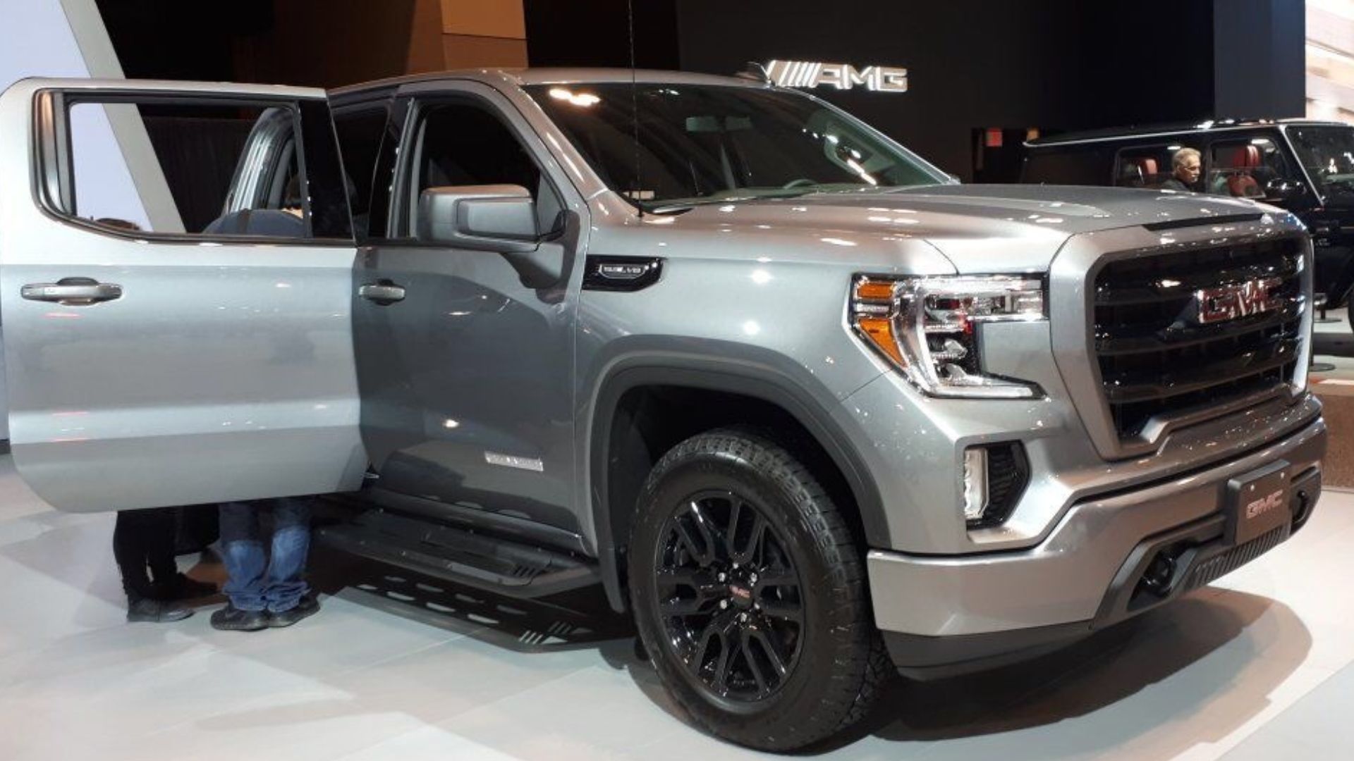 File:2019 GMC Sierra 1500.jpg