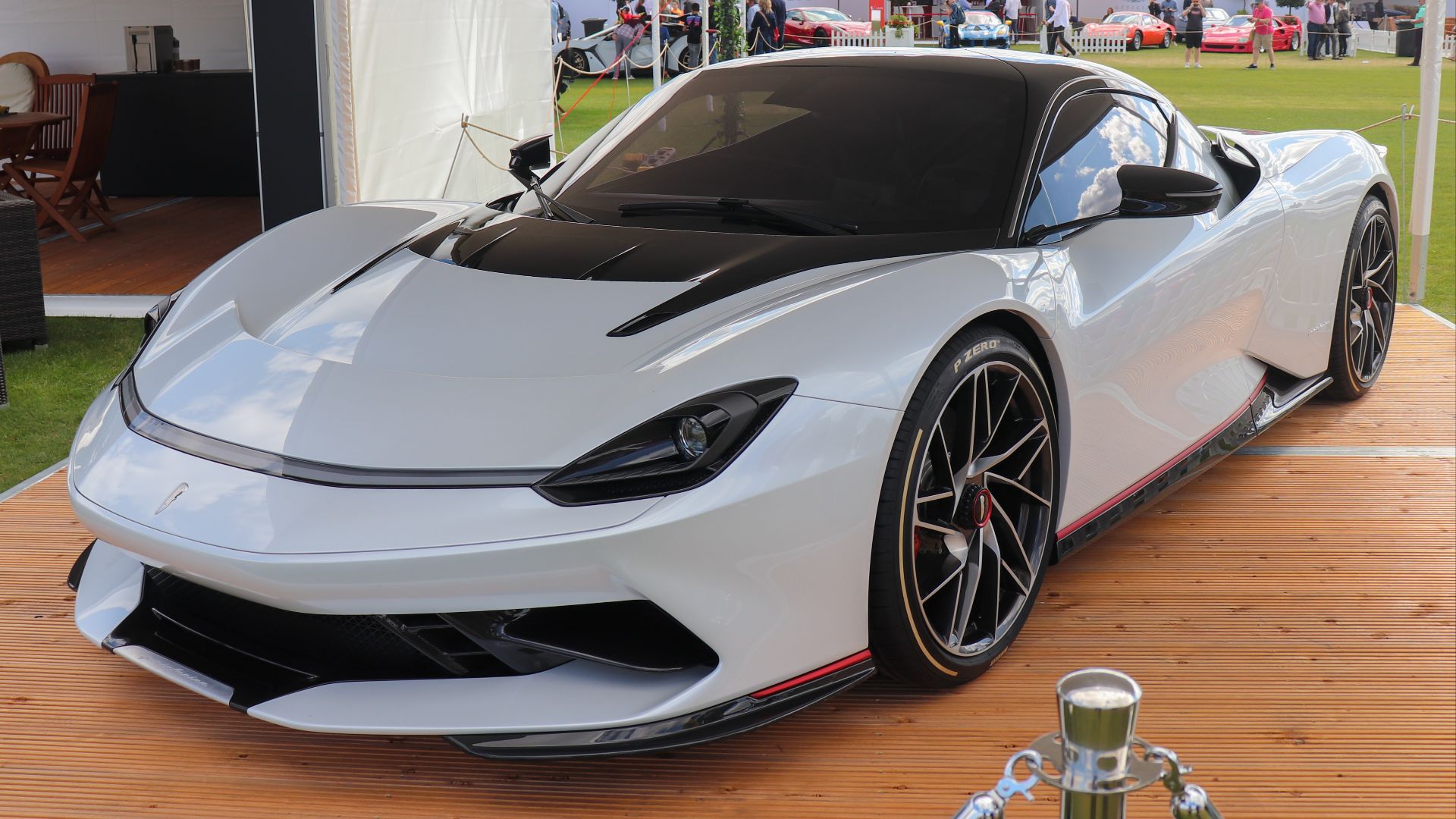 File:2019 Automobili Pininfarina Battista Front.jpg