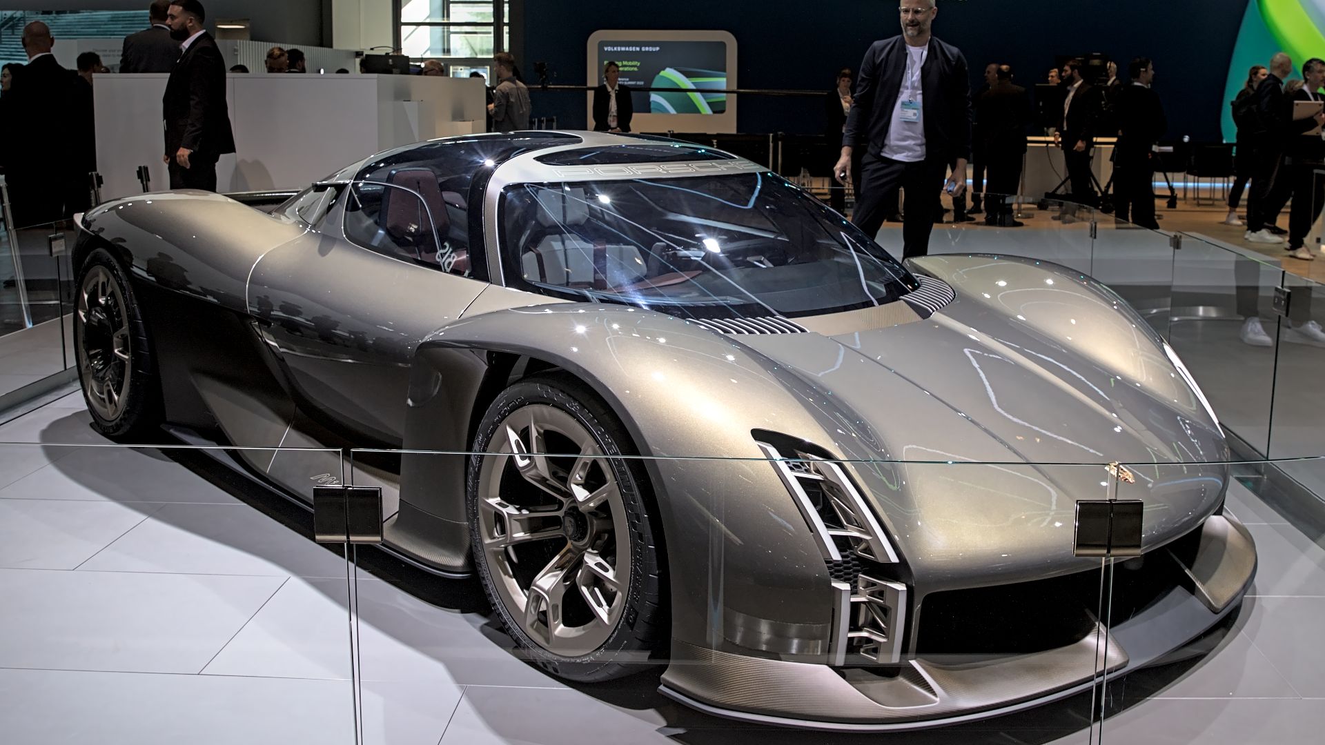 File:Porsche Mission X IAA 2023 1X7A0014.jpg