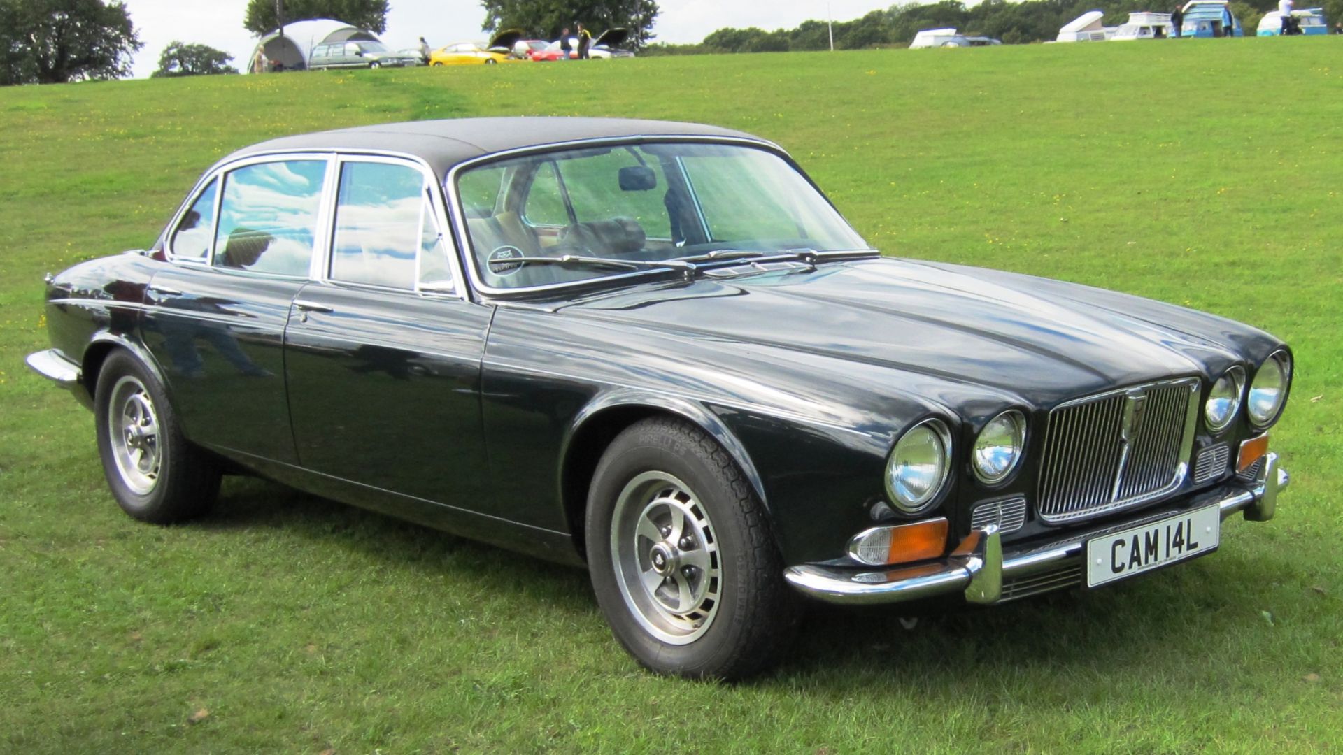 File:Jaguar XJ12 Reg November 1972 5343cc.jpg
