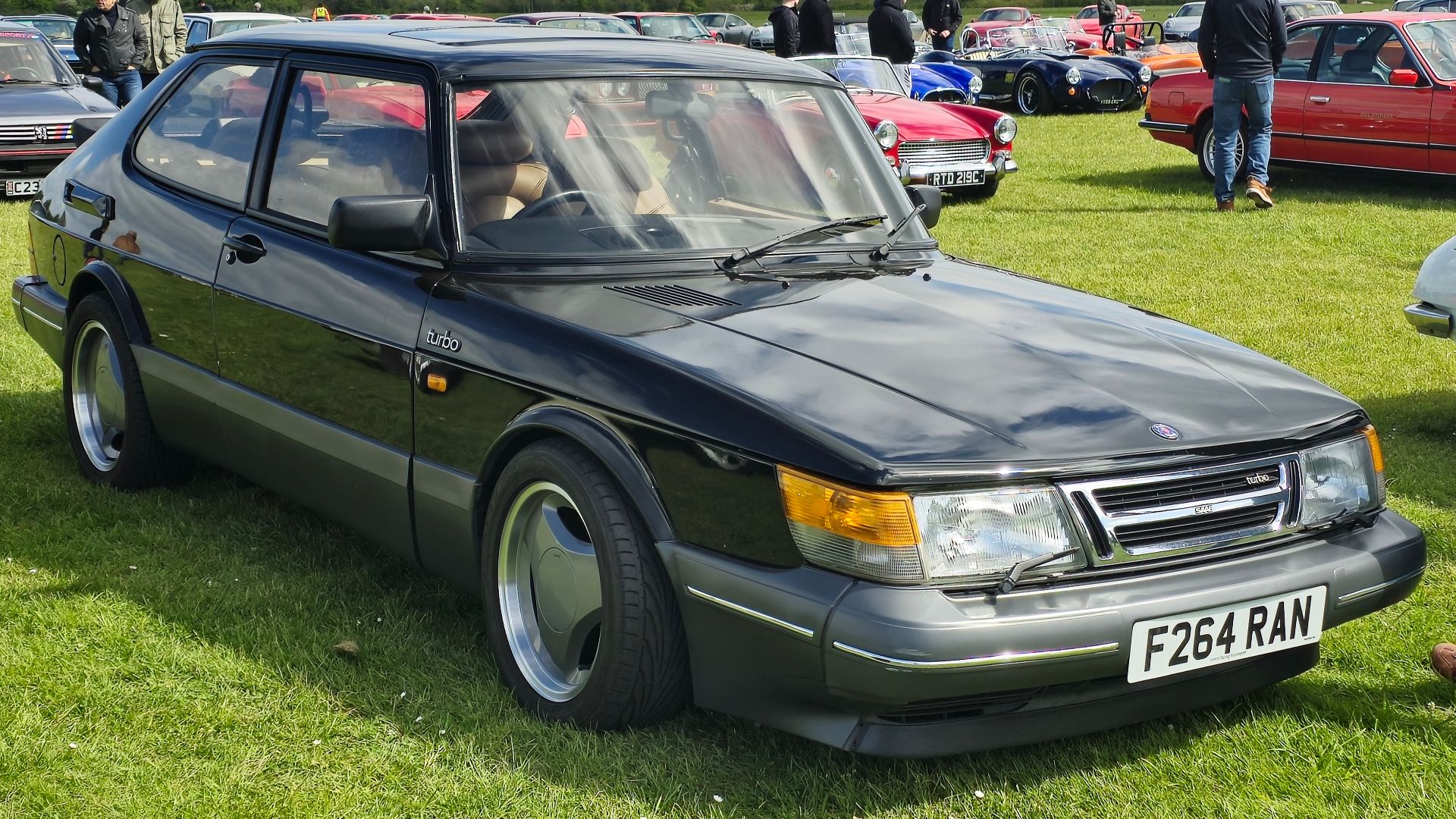 File:1989 Saab 900 Turbo 16.jpg