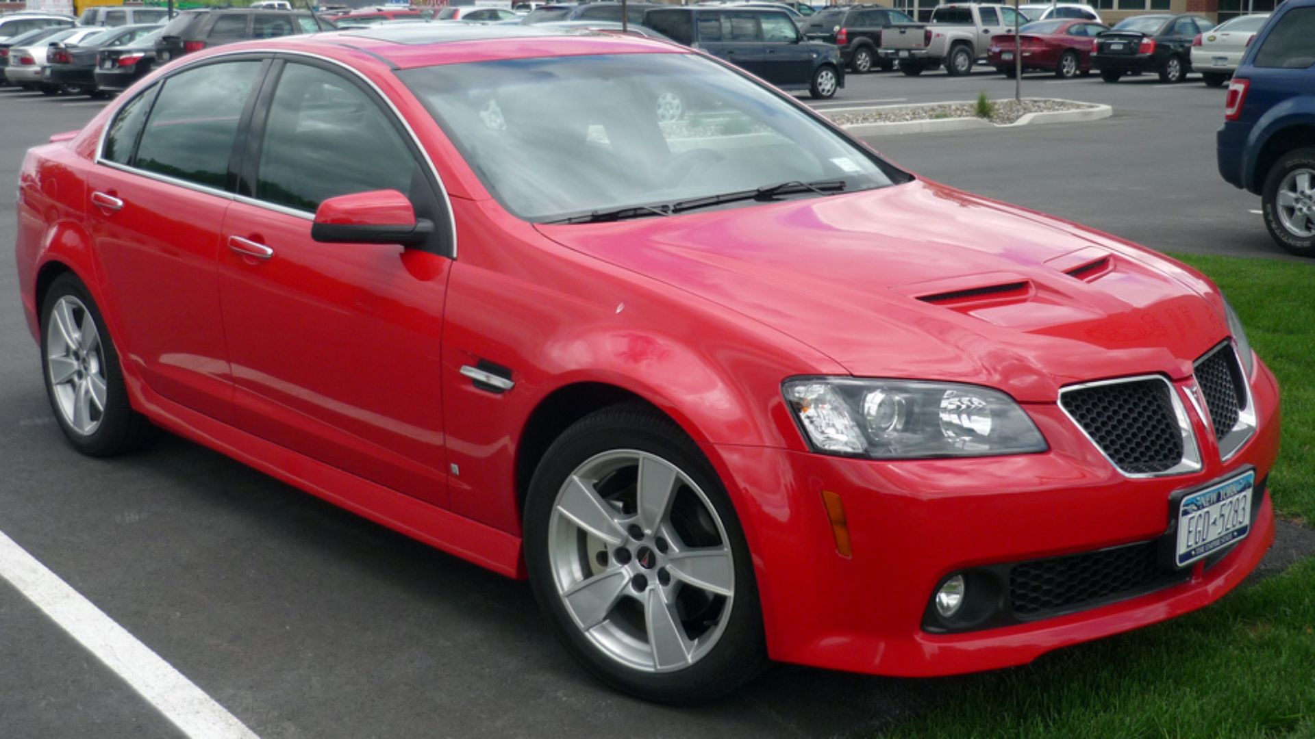 File:2008 Pontiac G8 GT sedan 01.jpg