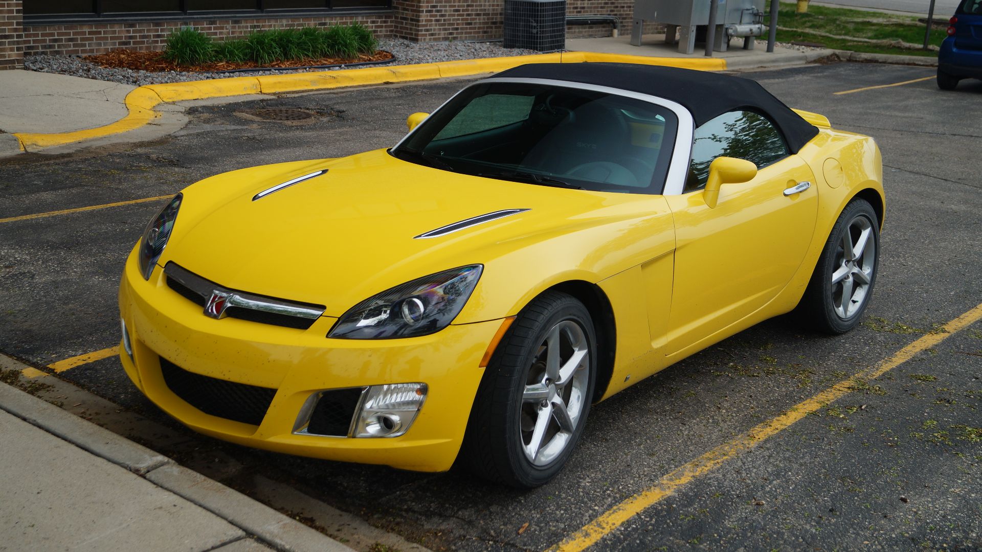 File:2007 Saturn Sky Red Line (26973147416).jpg