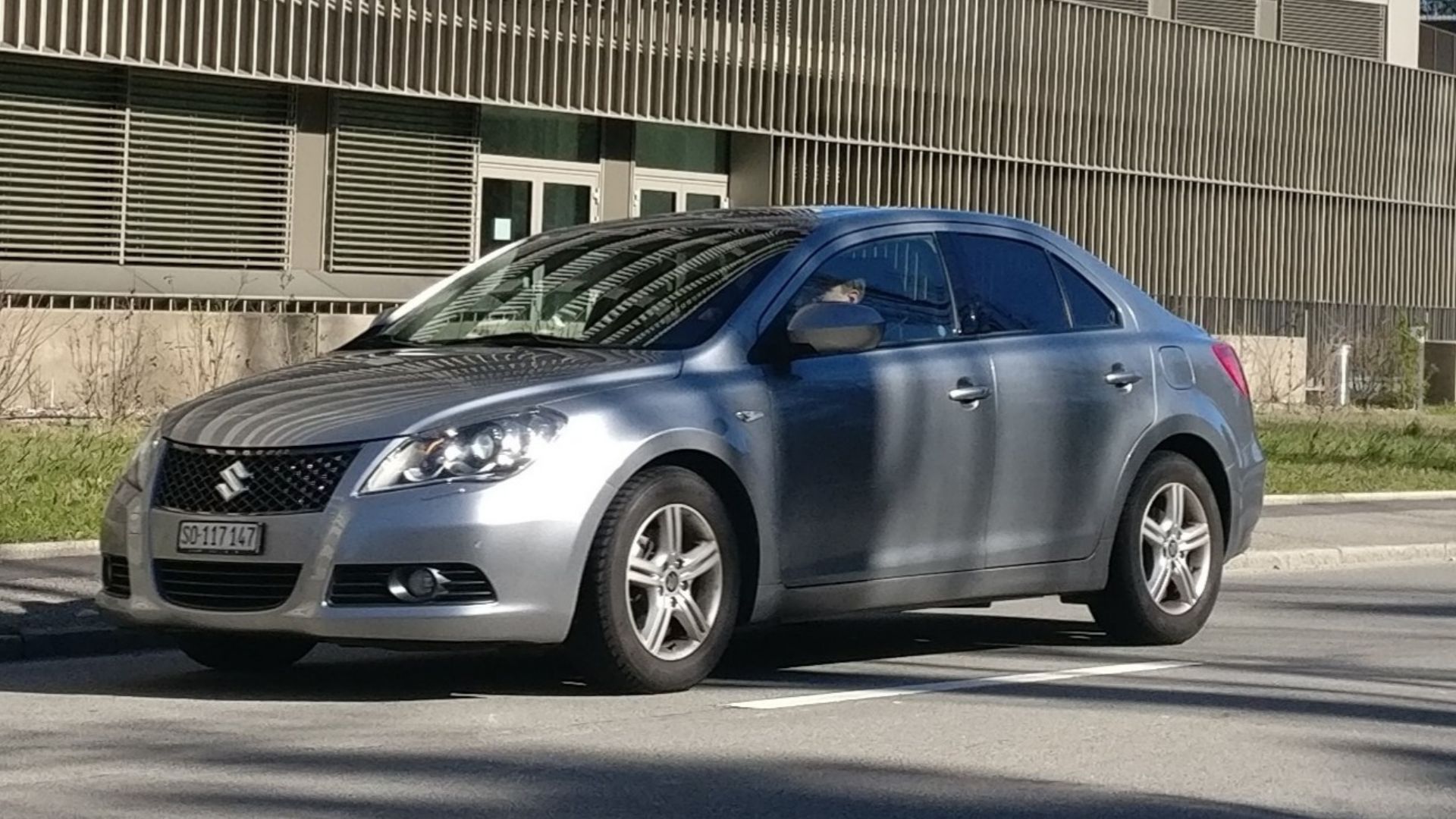 File:Suzuki Kizashi (47622885881).jpg