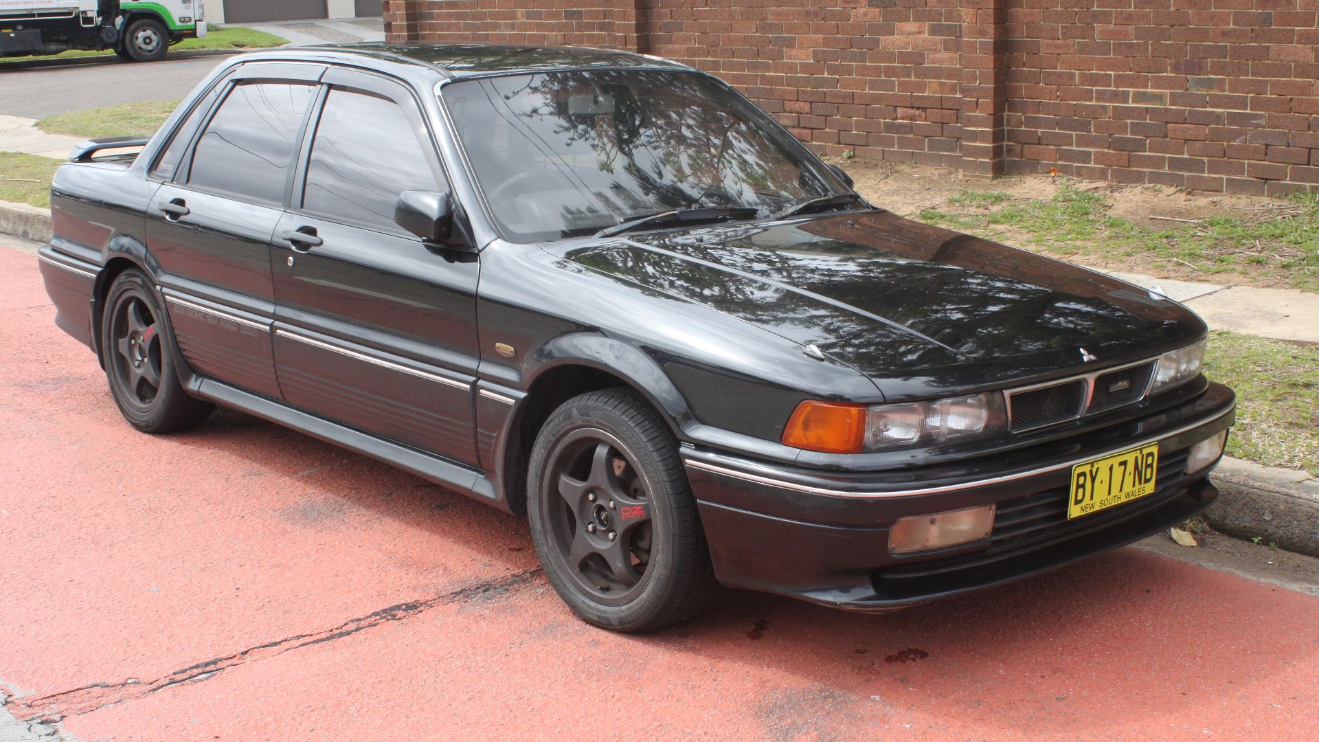 File:1988 Mitsubishi Galant VR-4 (22168753639).jpg