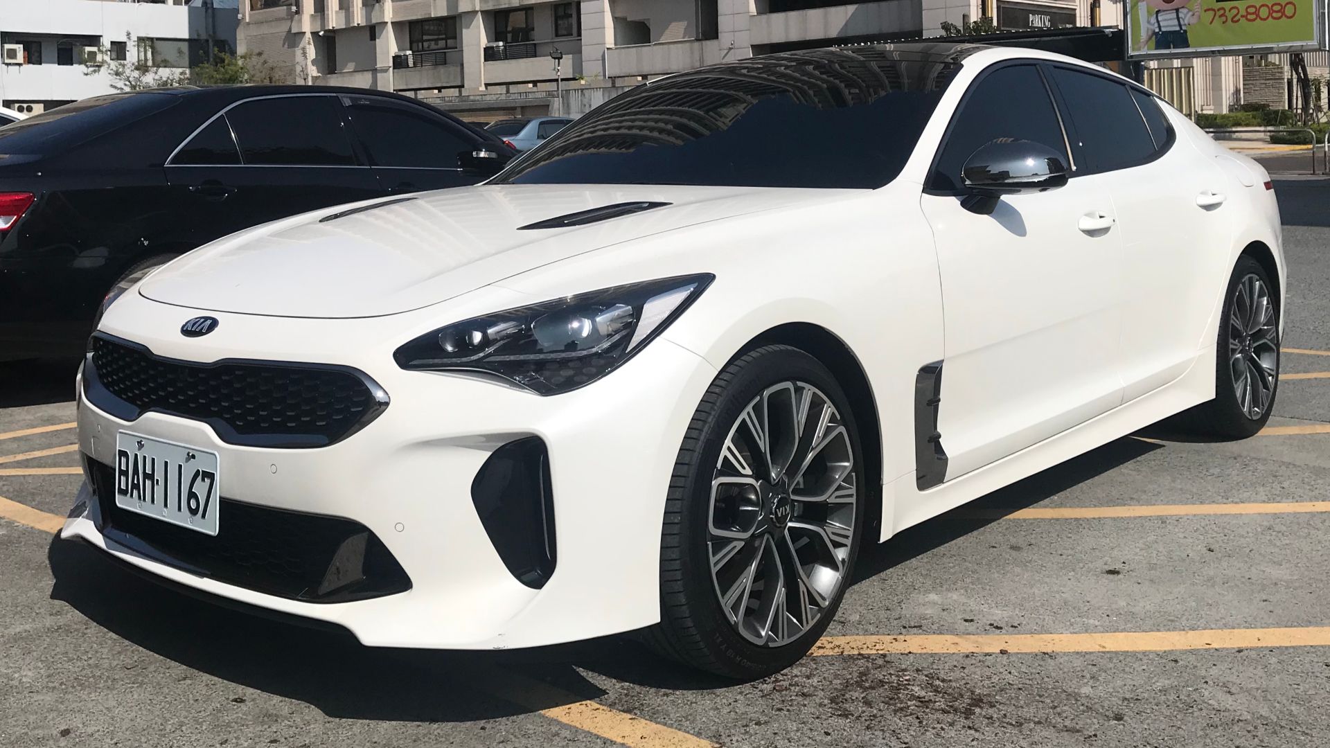 File:Kia Stinger 001.jpg