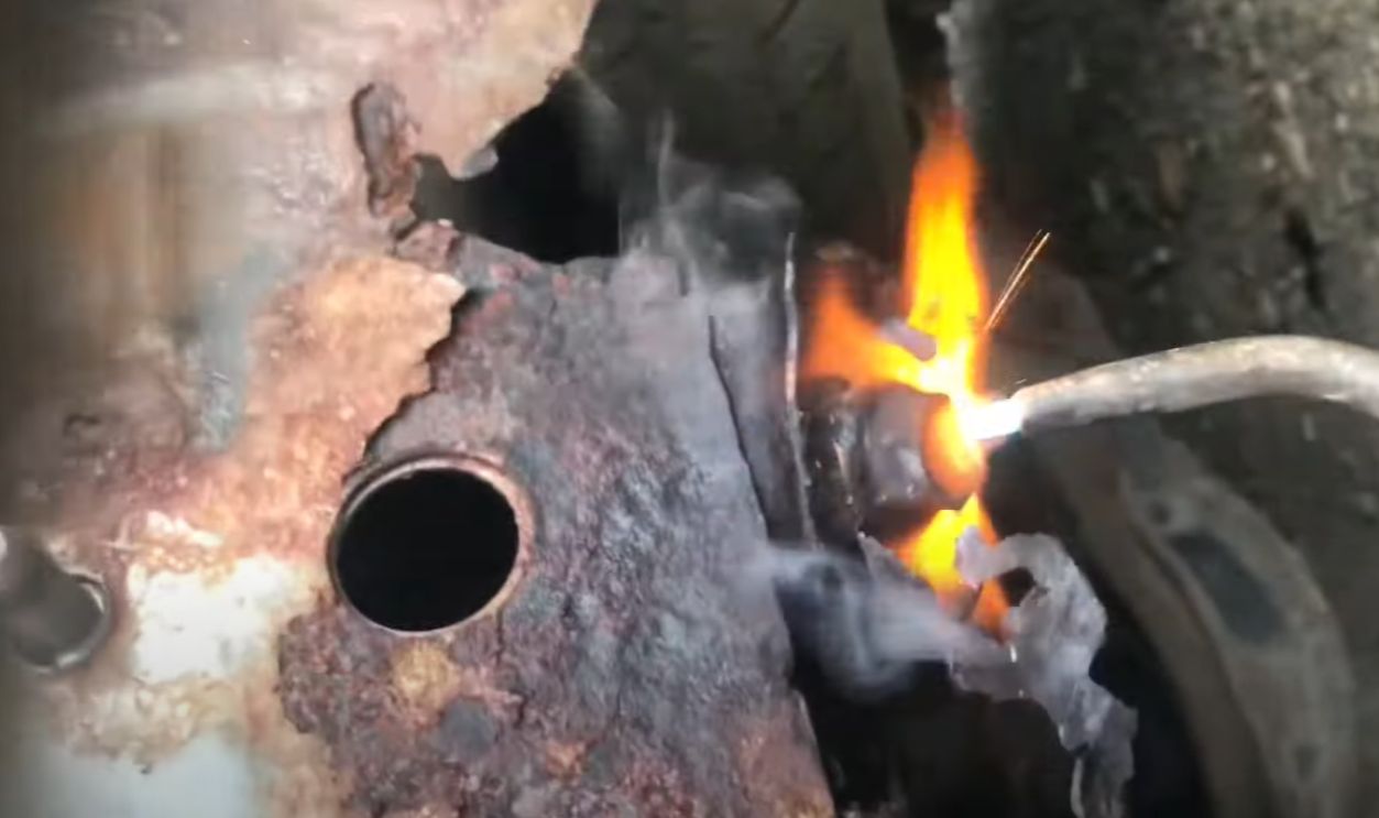 Use Heat To Break Down Rust