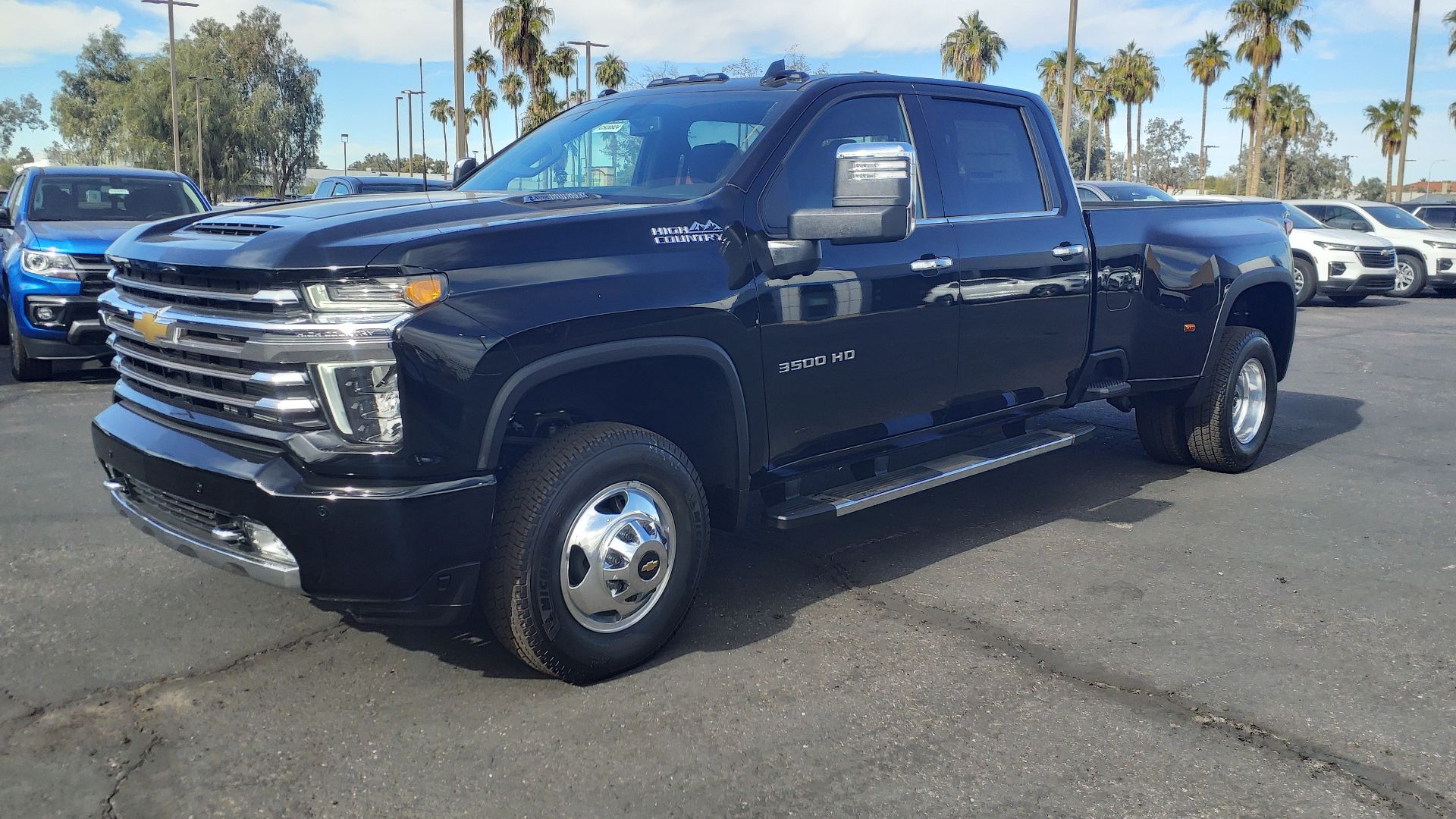 File:22 Chevrolet Silverado 3500HD High Country.jpg