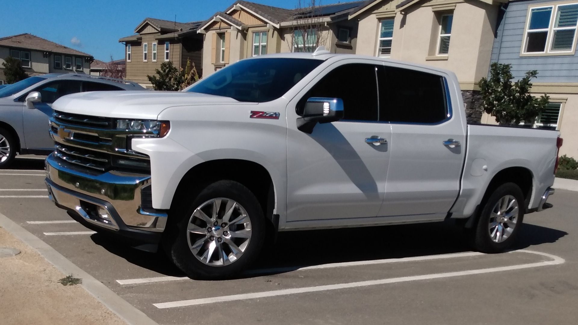 File:2021 Chevrolet Silverado 1500 ZZ1.jpg