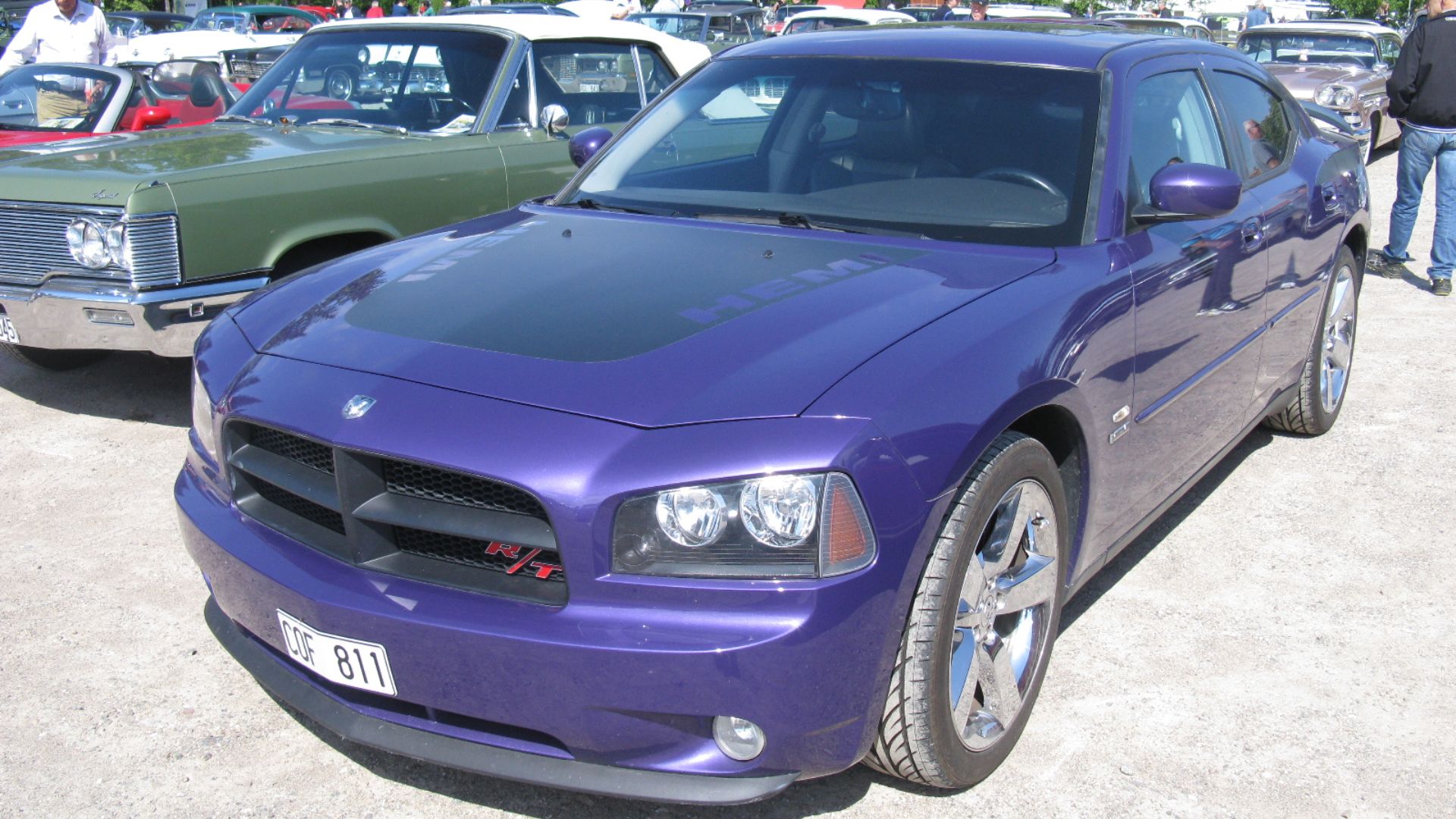 File:Dodge Charger Hemi (9079531284).jpg