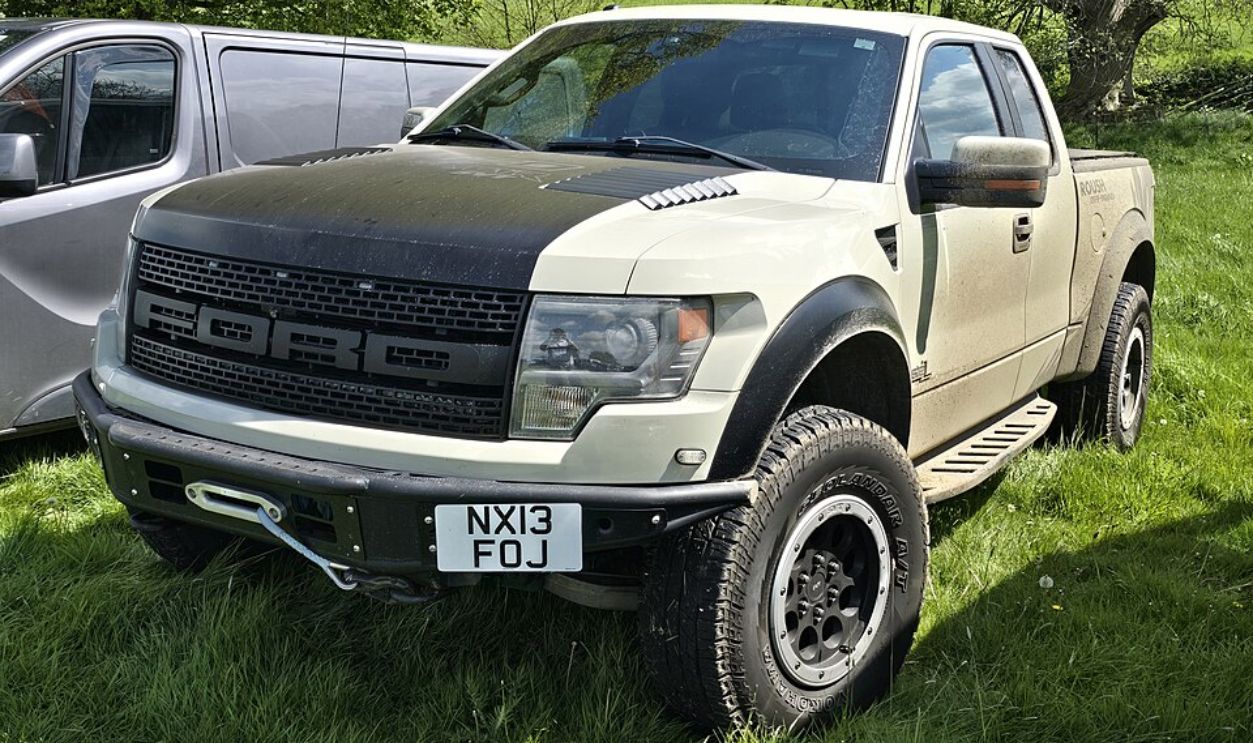 File:2013 Ford F-150 Raptor SVT Roush.jpg