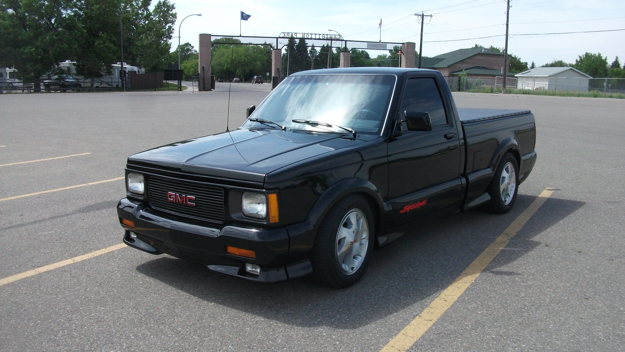 GMC Syclone - V6 turbo sport truck
