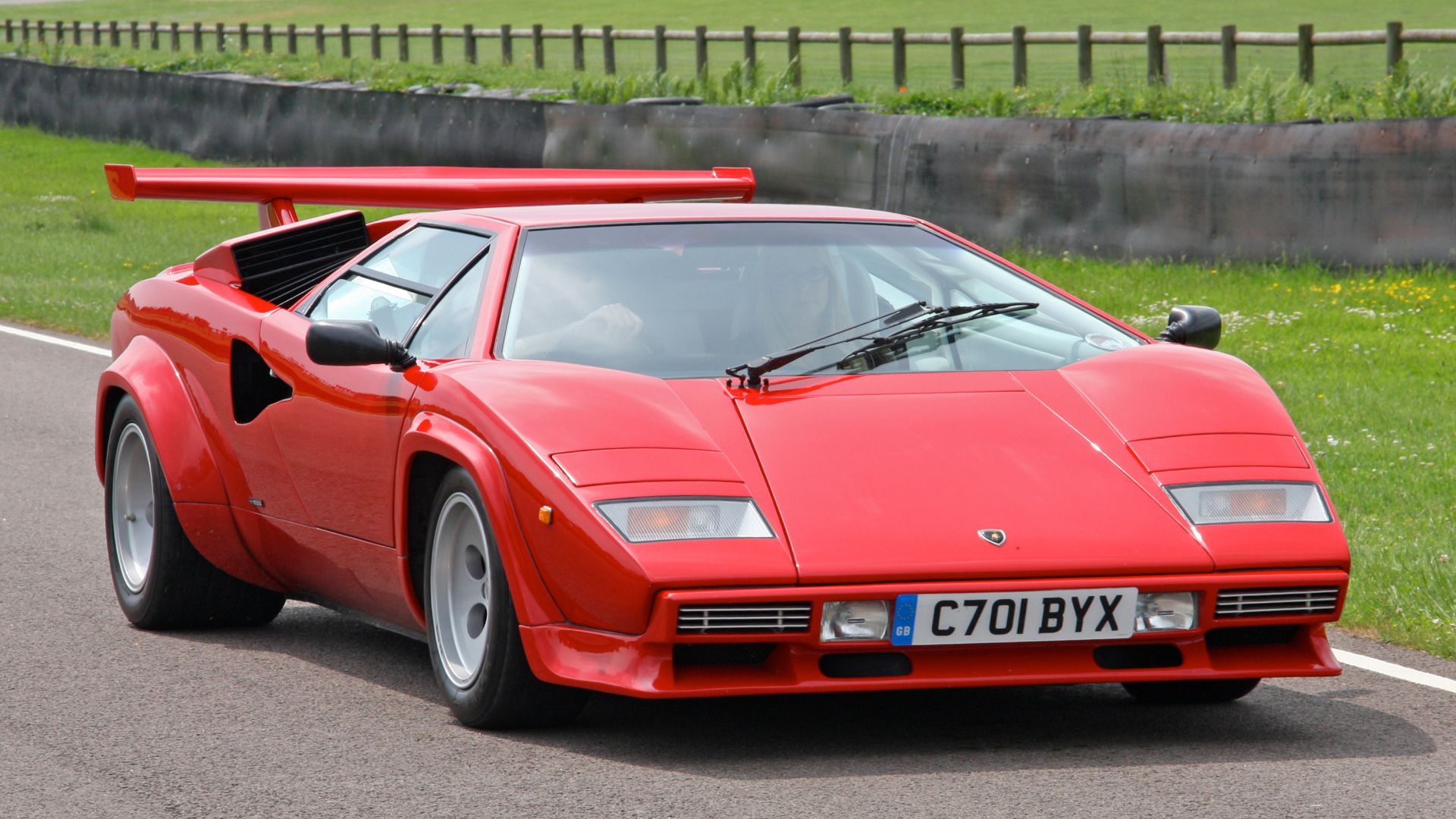 File:Lamborghini Countach - Flickr - exfordy (2).jpg