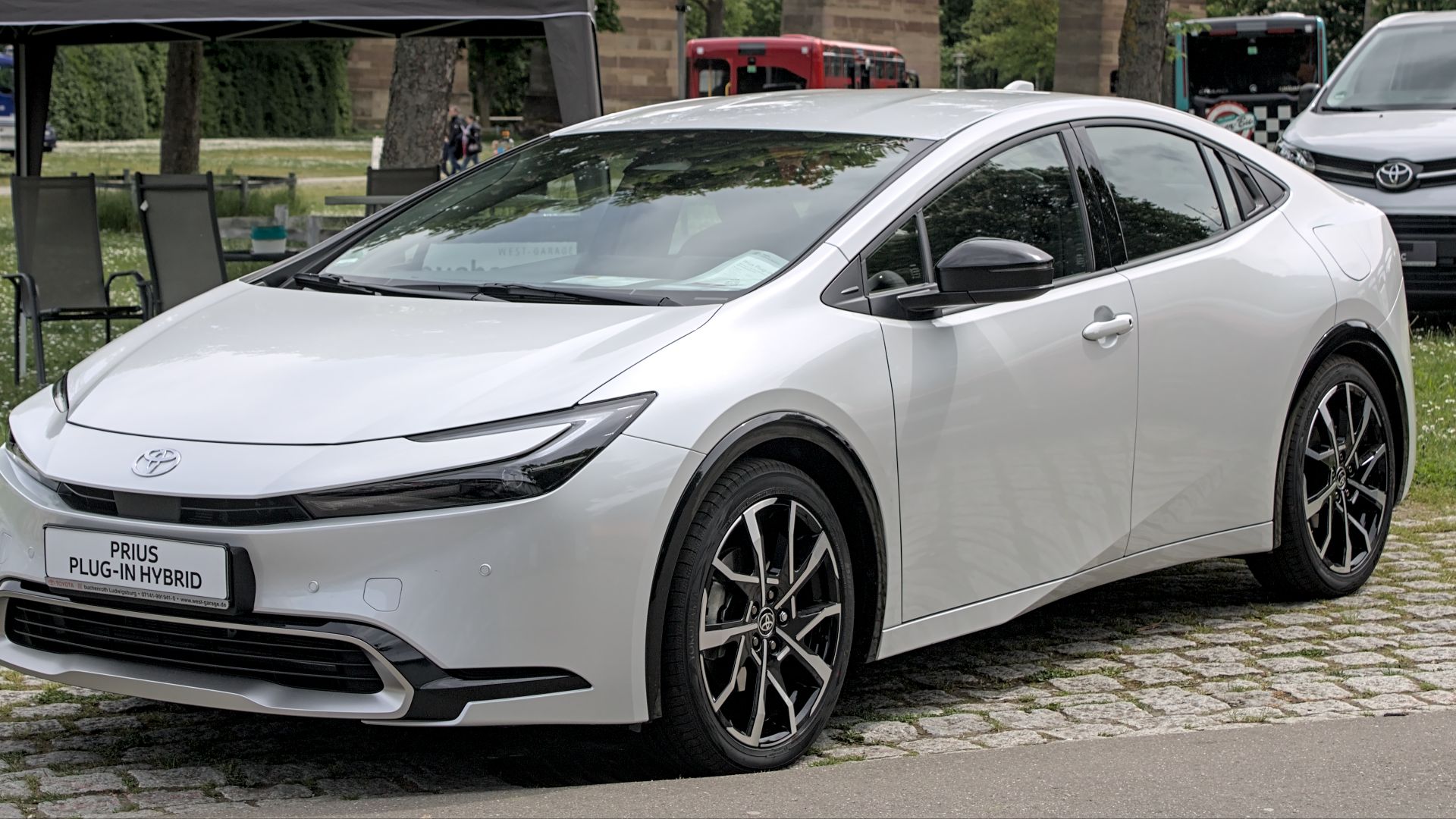 File:Toyota Prius (XW60) Plug-in Hybrid IMG 9905.jpg