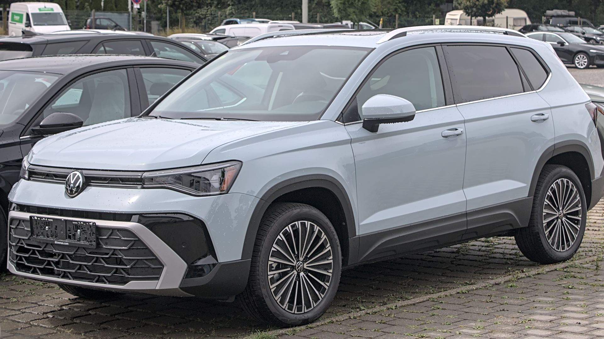 File:2025 Volkswagen Taos IMG 3640.jpg