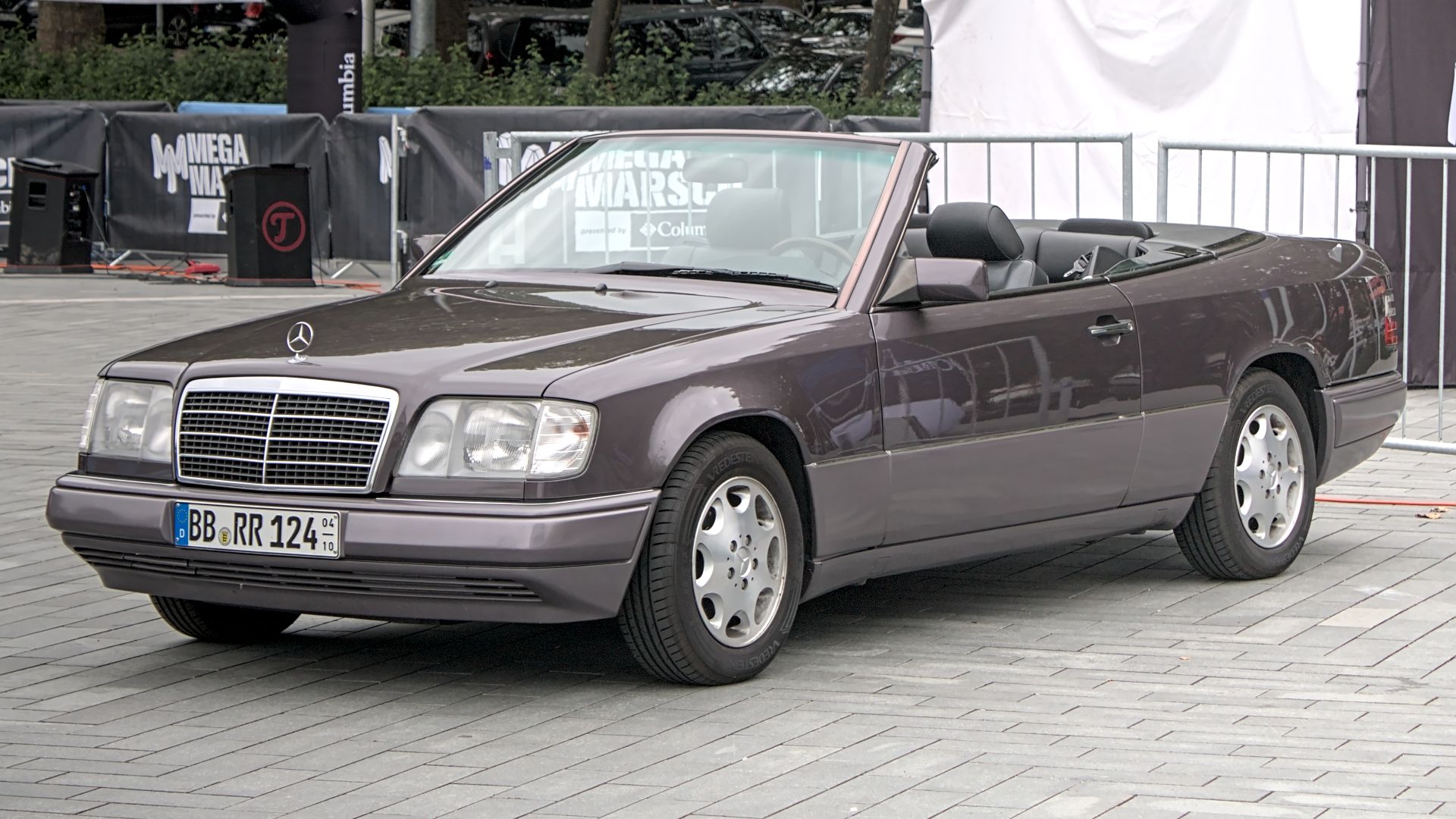 File:Mercedes-Benz A124 (1993) IMG 1254.jpg