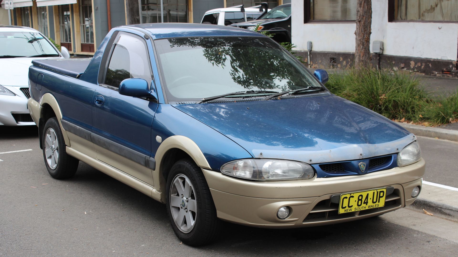 File:2003 Proton Jumbuck (C90) GLSi utility (23352098994).jpg