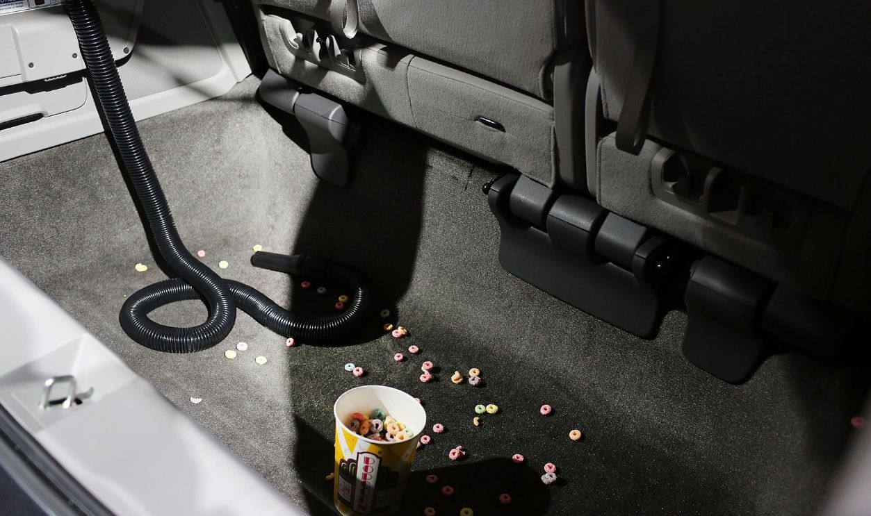  The new Honda 2014 Odyssey minivan, equipped with a built-in vacuum cleaner, is displayed at the 2013 New York International Auto Show on March 27, 2013 in New York City. The New York Auto Show will open to the public on Friday and run until April 7