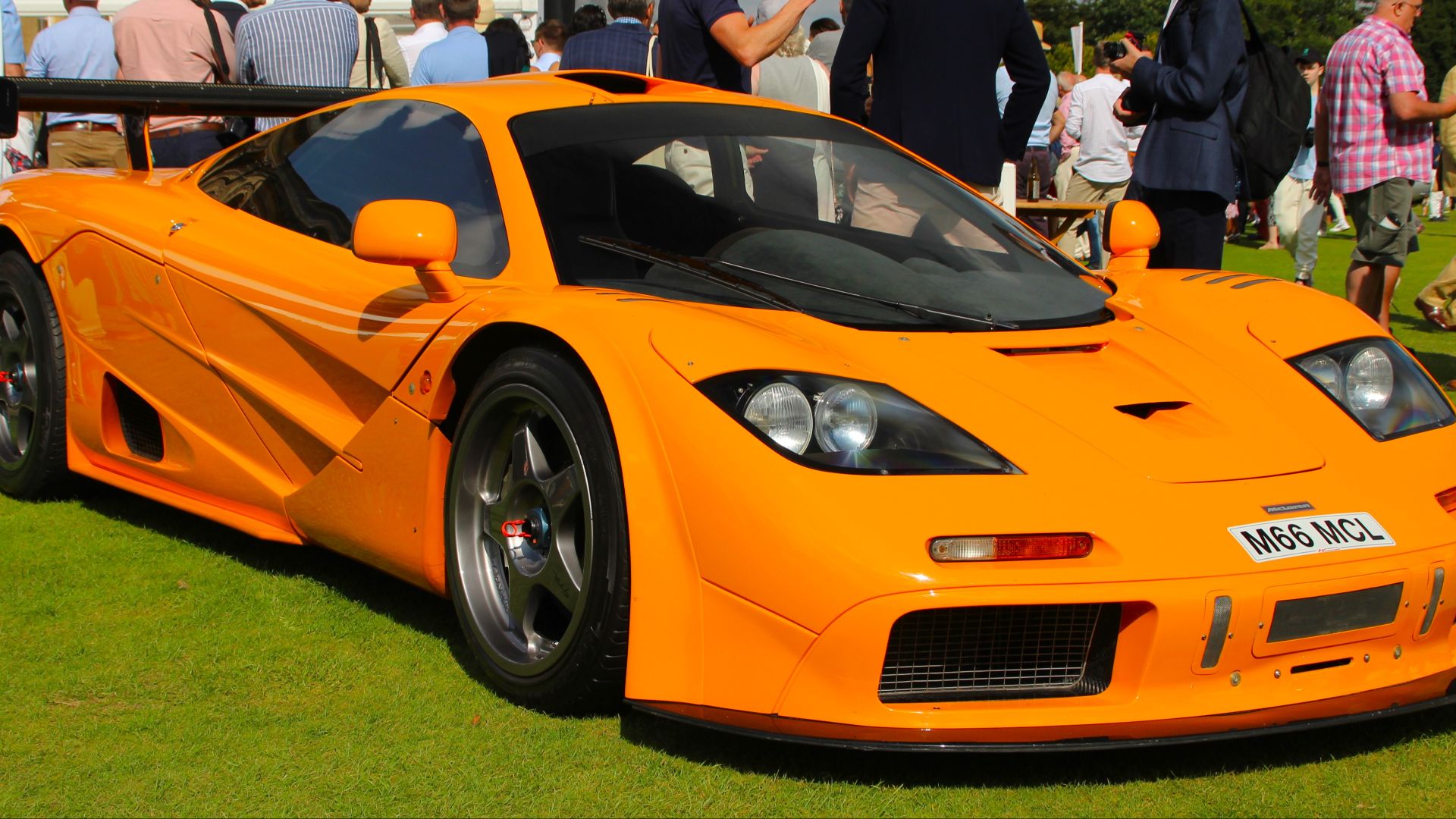 File:Orange McLaren F1 GTR.jpg
