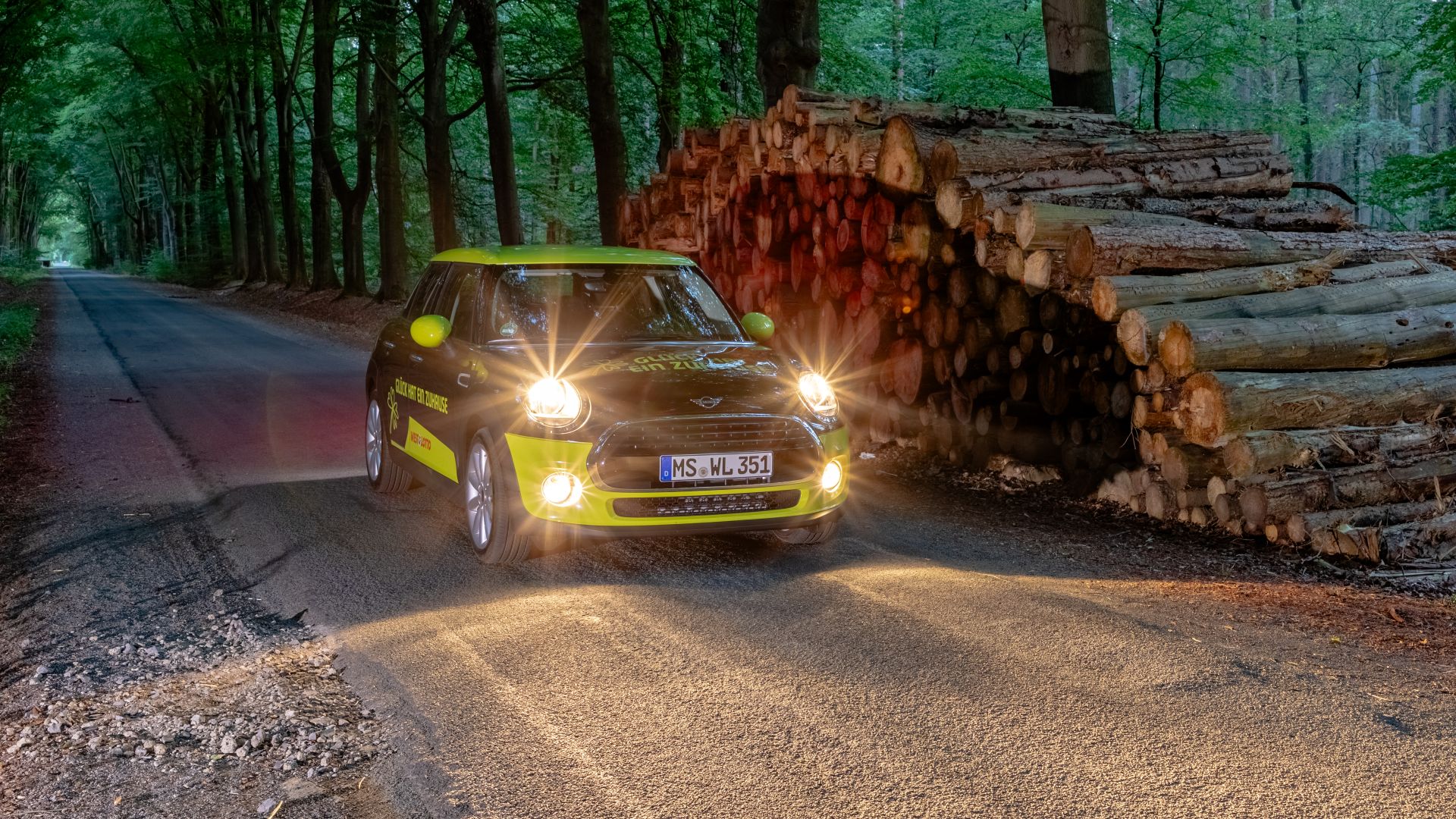 File:Dülmen, Kirchspiel, Börnste, BMW Mini -- 2019 -- 7207-13.jpg