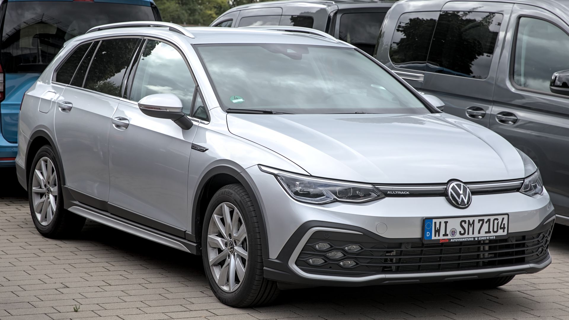 File:Volkswagen Golf Alltrack (2020) 1X7A0289.jpg