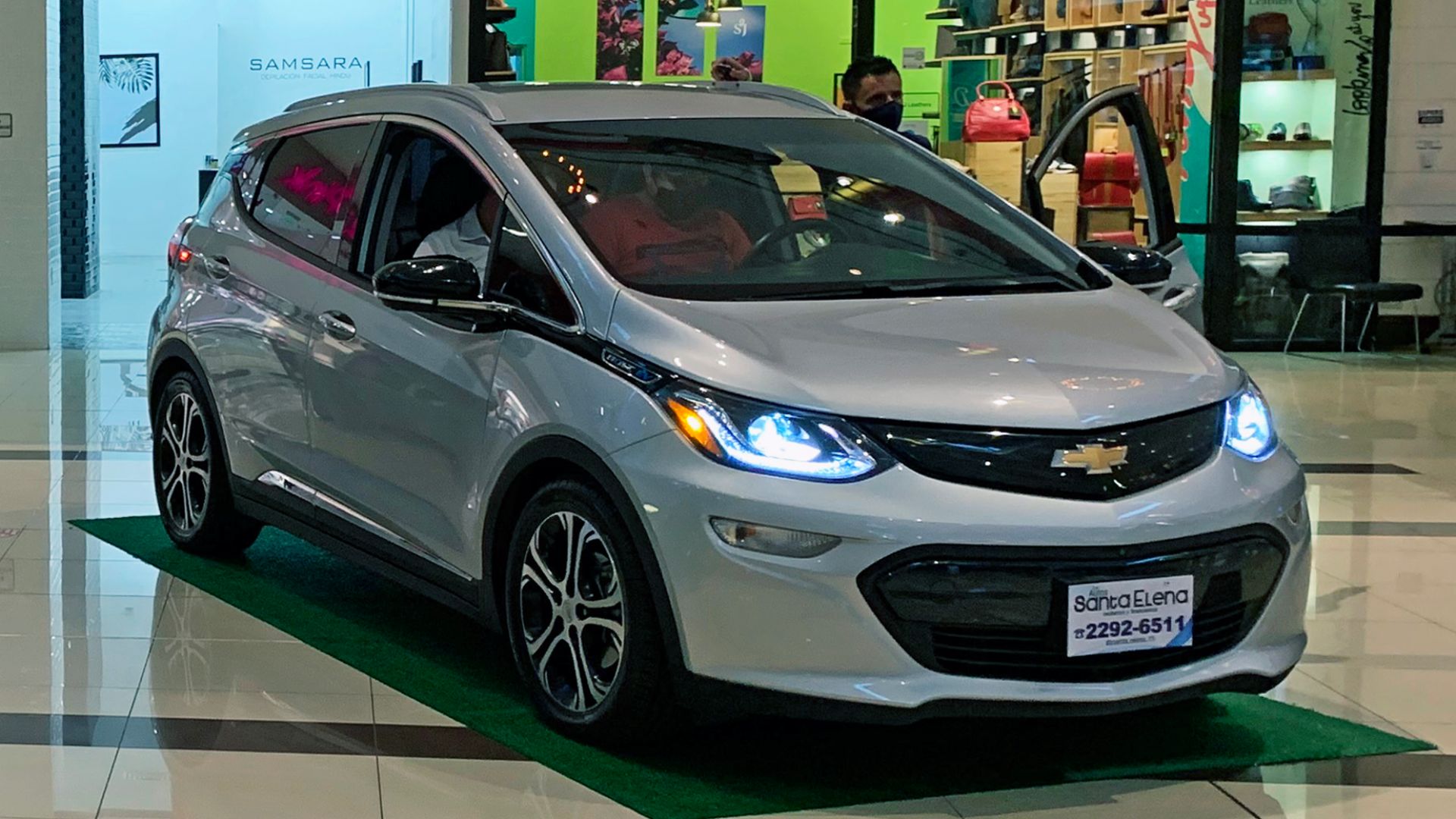 File:Chevy Bolt CRI 04 2021 8269.jpg