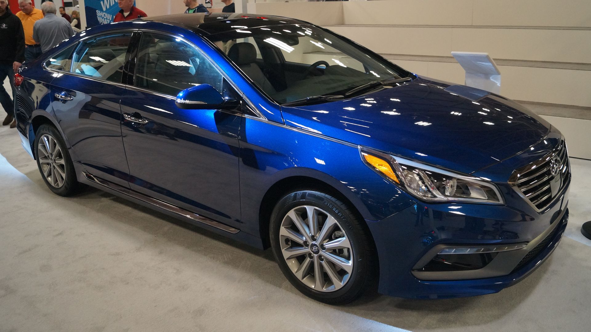 File:2016 Hyundai Sonata (25116332463).jpg