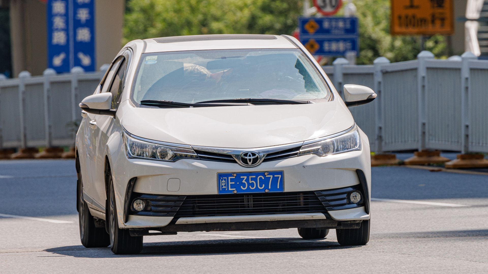 File:TOYOTA COROLLA (E180) China.jpg
