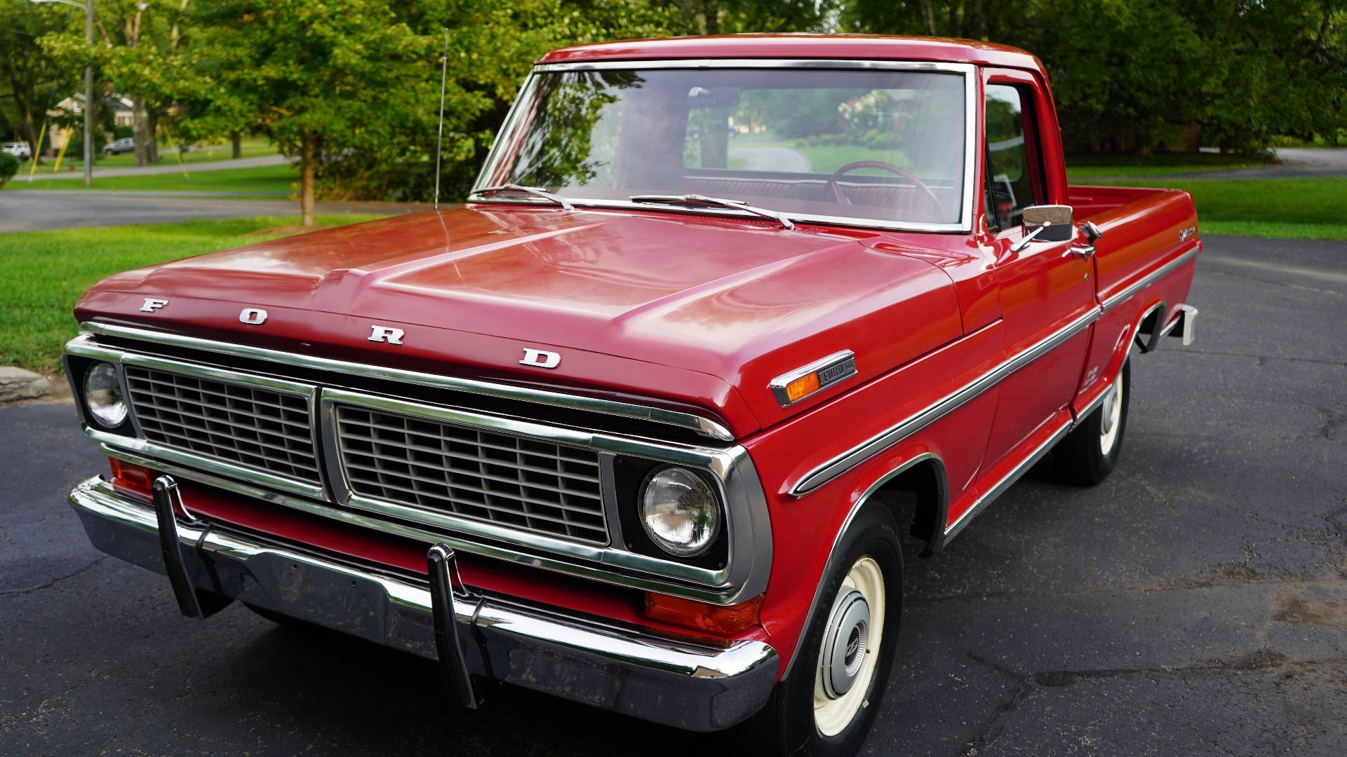 File:1970 Ford F-100.jpg