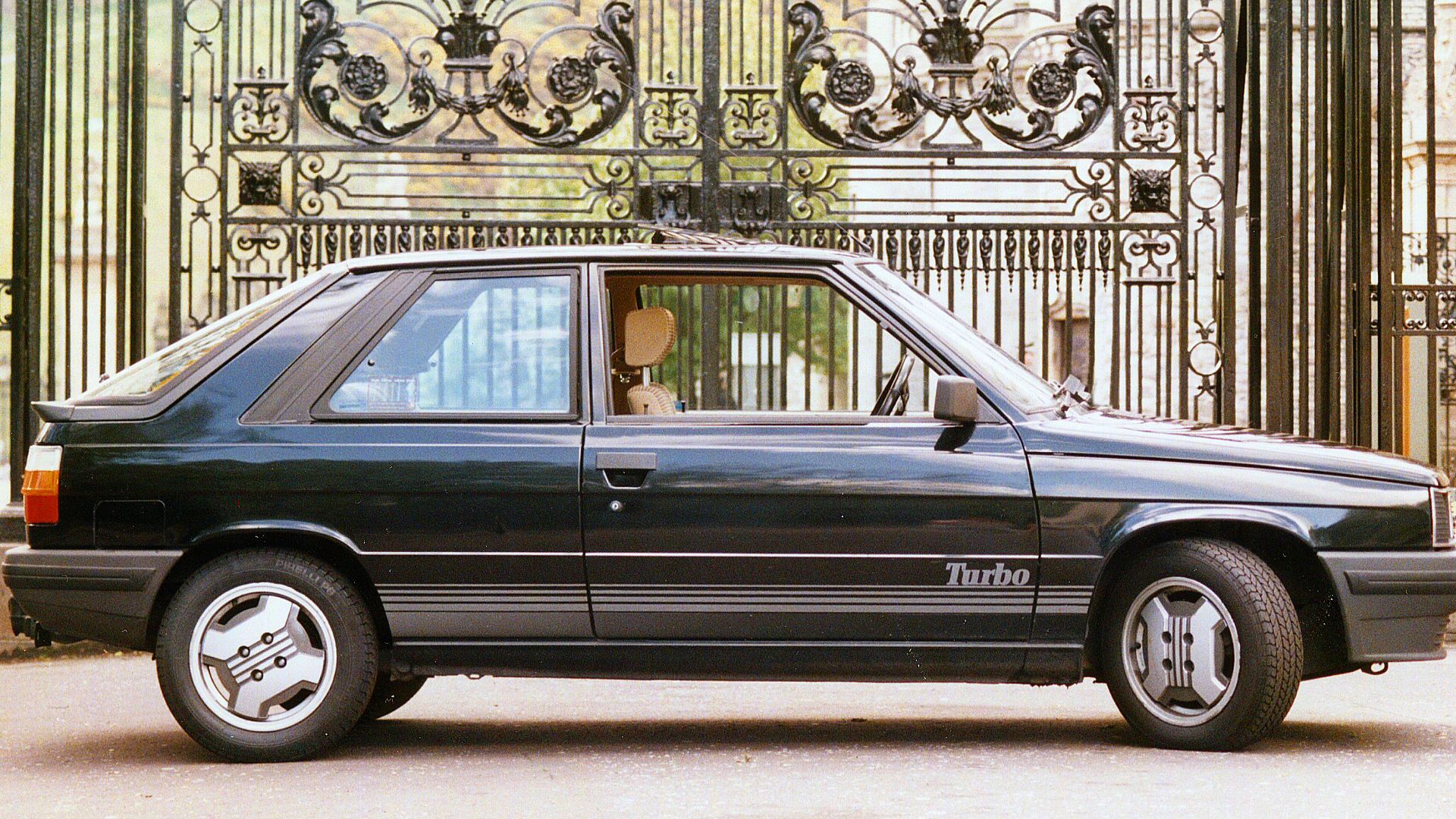 File:Renault 11 Turbo (1986) (48460467851).jpg