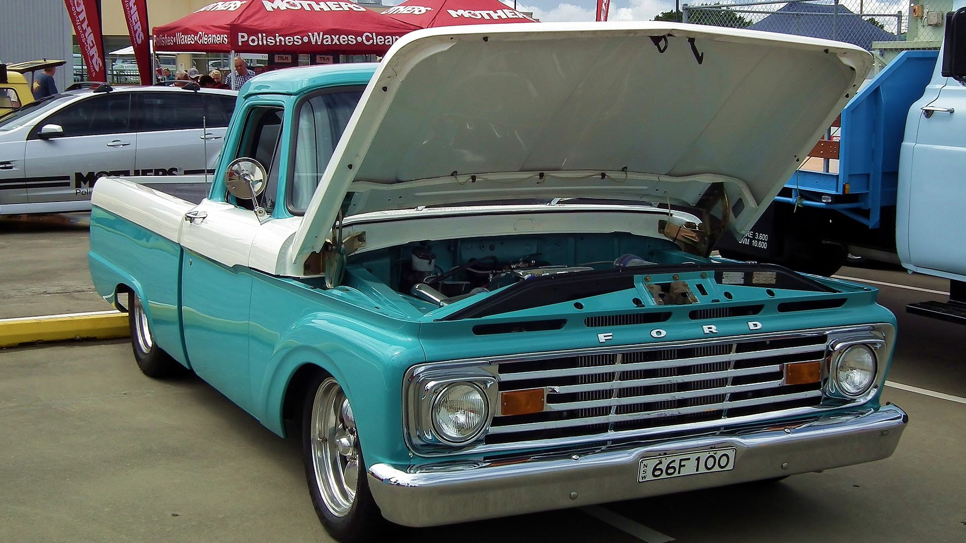 File:1966 Ford F-100 pick up (6713261641).jpg