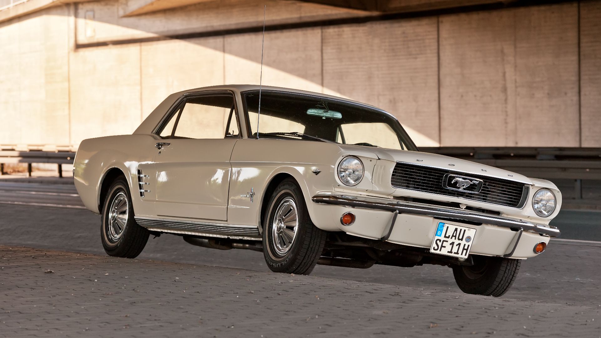File:1966 Ford Mustang coupe white 002.jpg
