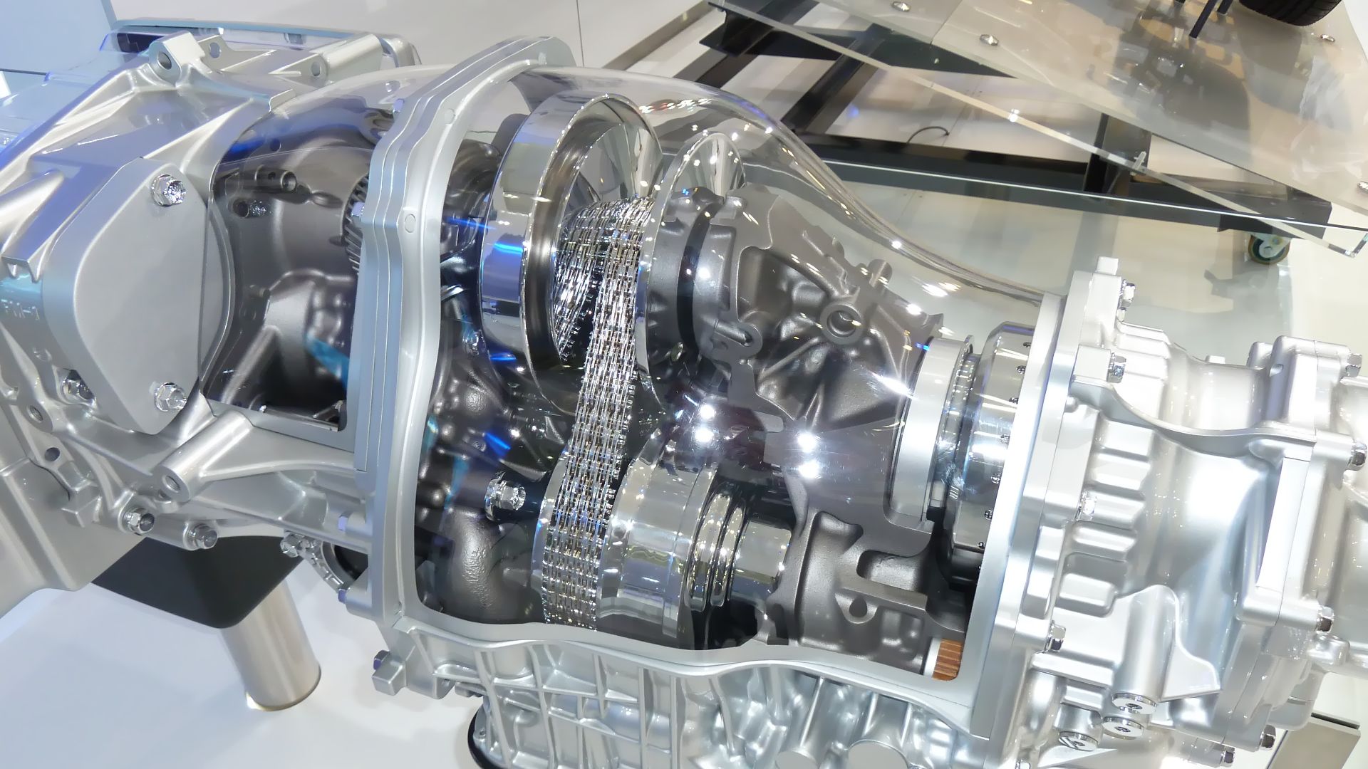 File:Subaru Lineartronic continuously variable transmission (2010-10-16) 02.jpg