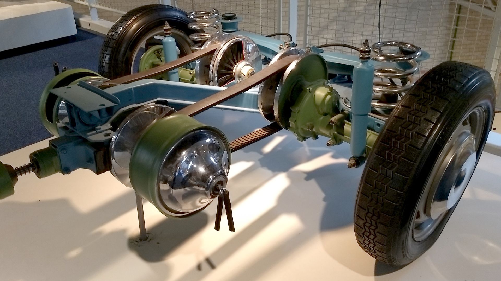 File:DAF 55, CVT seen from the front.jpg