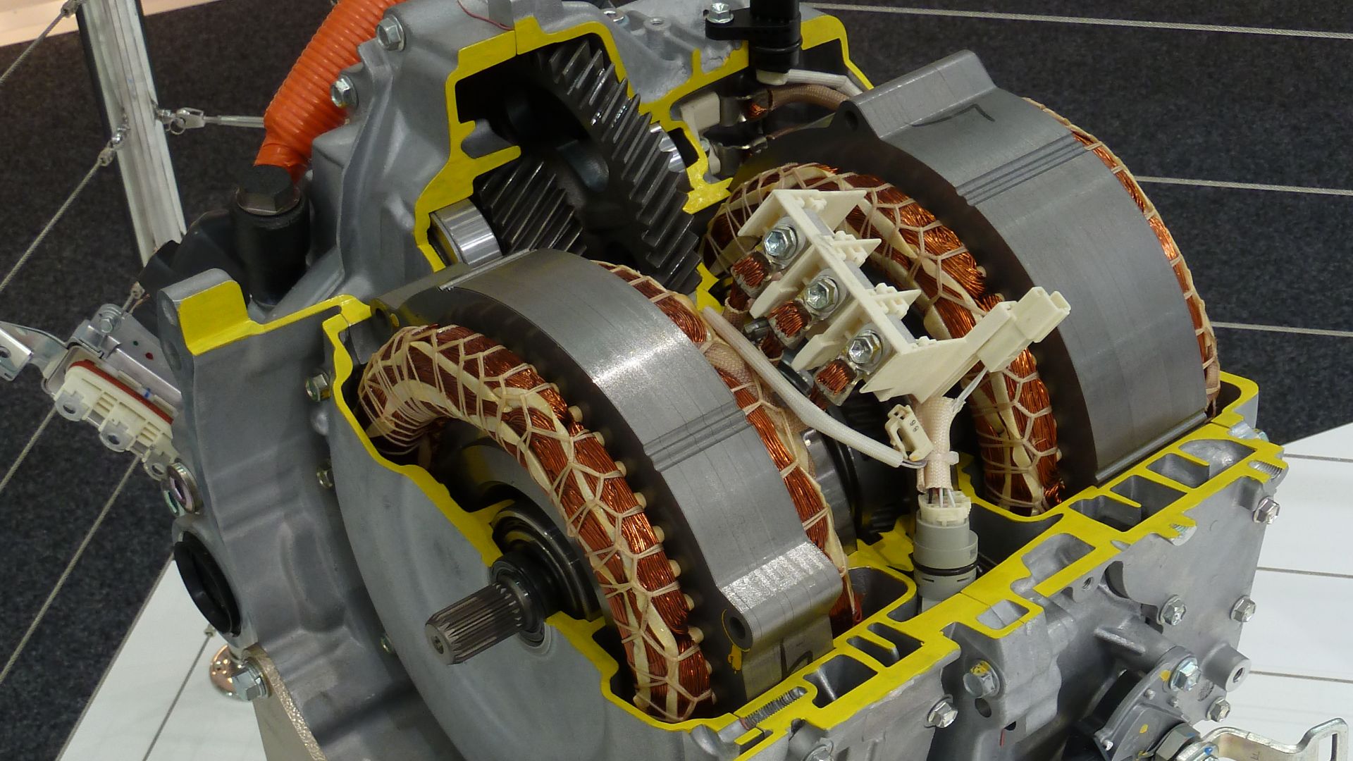 File:Toyota electronic continuously variable transmission (2010-10-16) 02.jpg