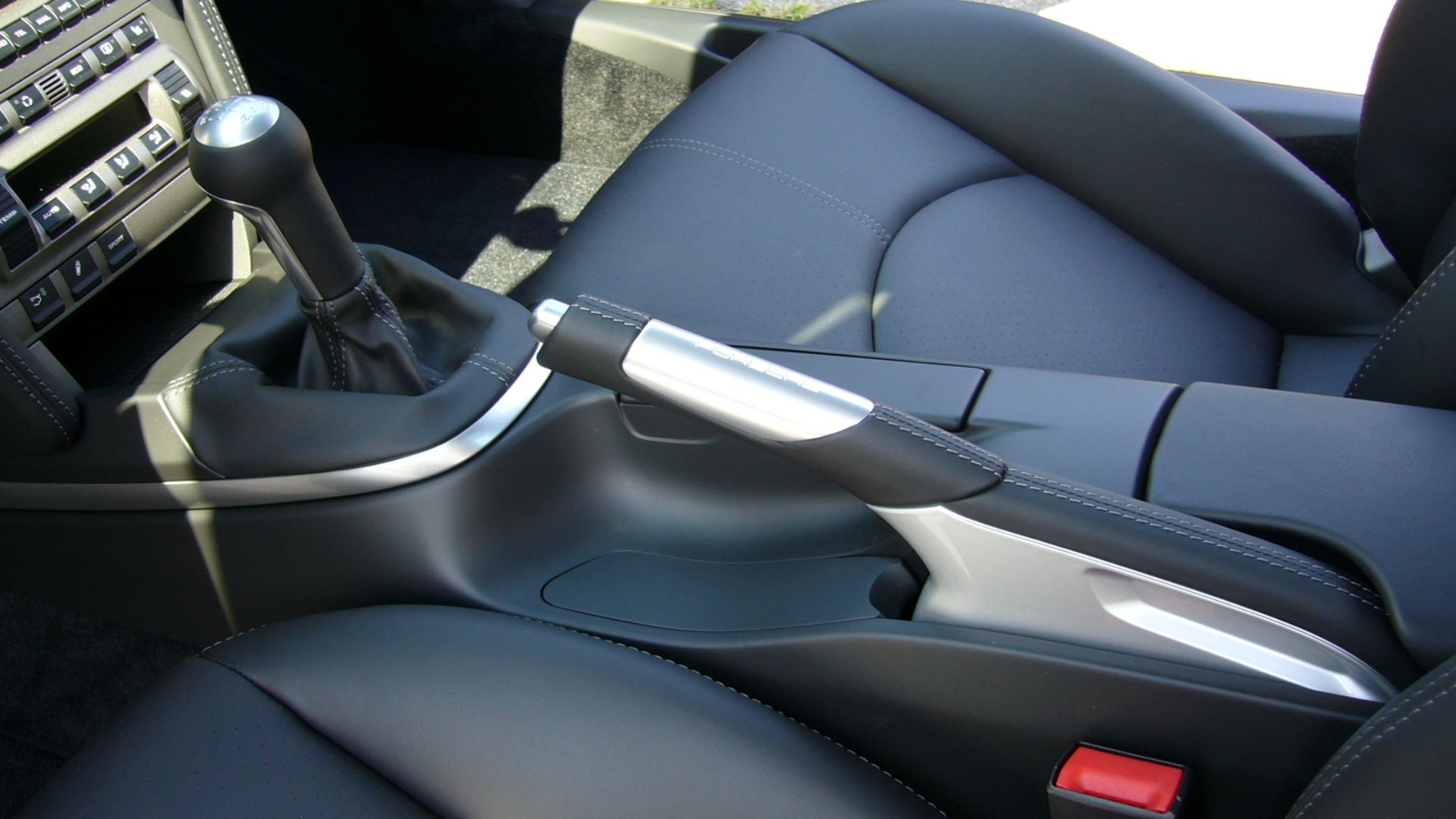 File:P997 carrera s alu handbremsehebel P1010086.JPG