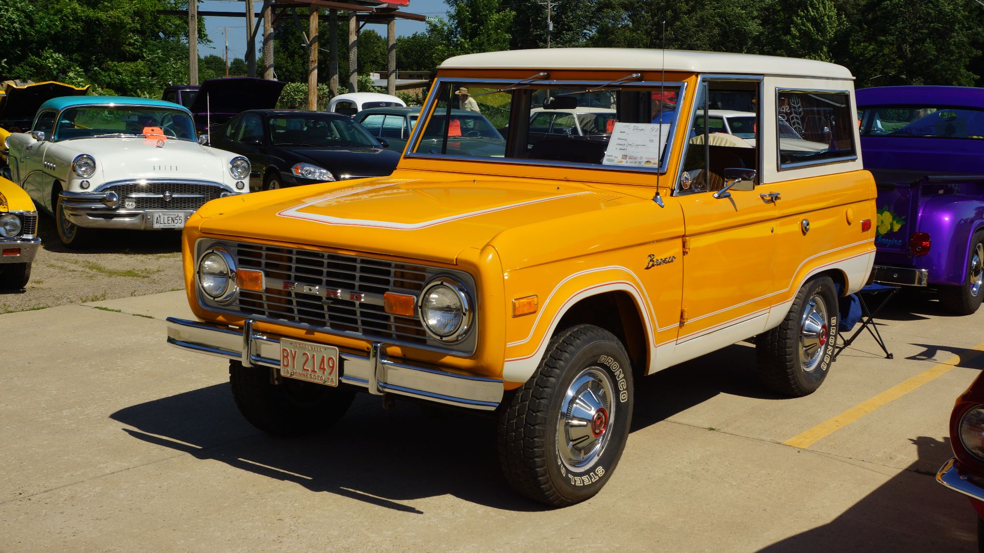 File:1975 Ford Bronco (42383275805).jpg