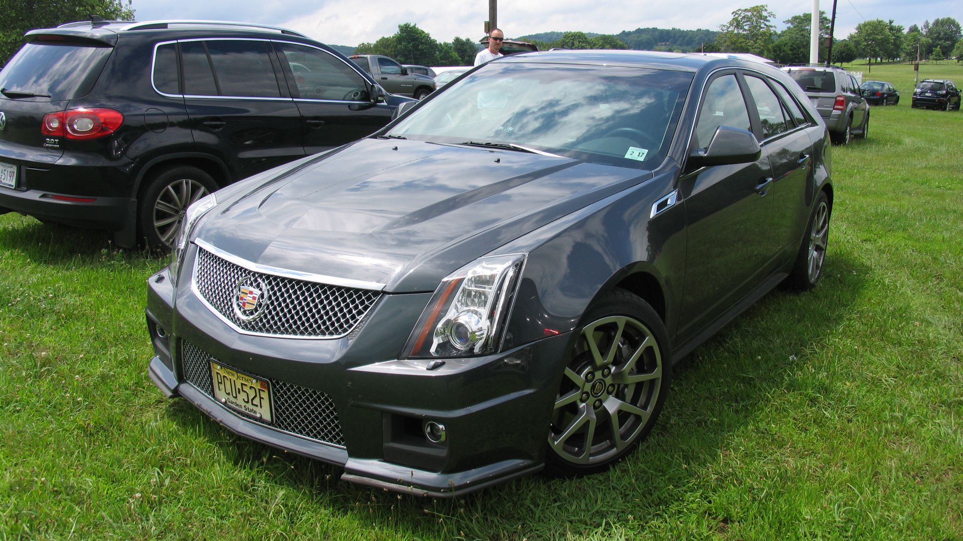 File:Cadillac CTS-V Wagon (9276345313).jpg