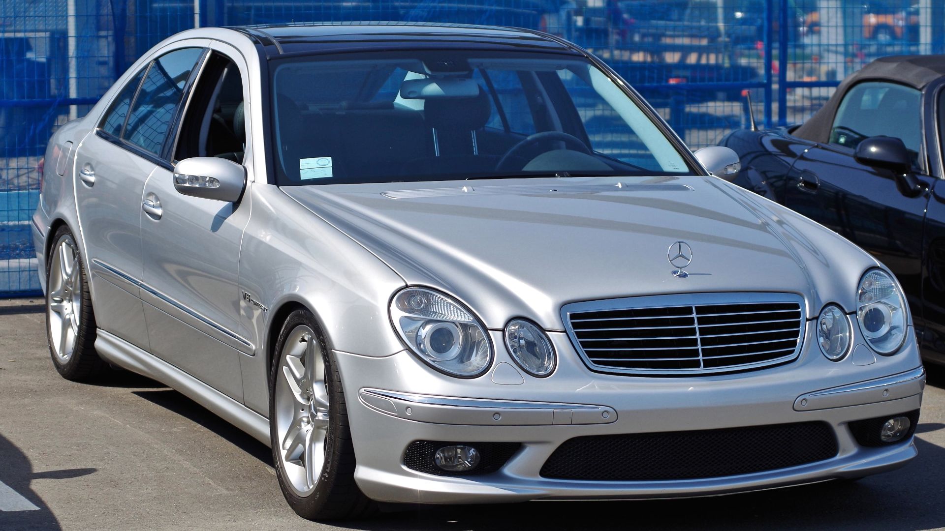 File:2004 Mercedes-Benz E55 AMG W211 Front.jpg