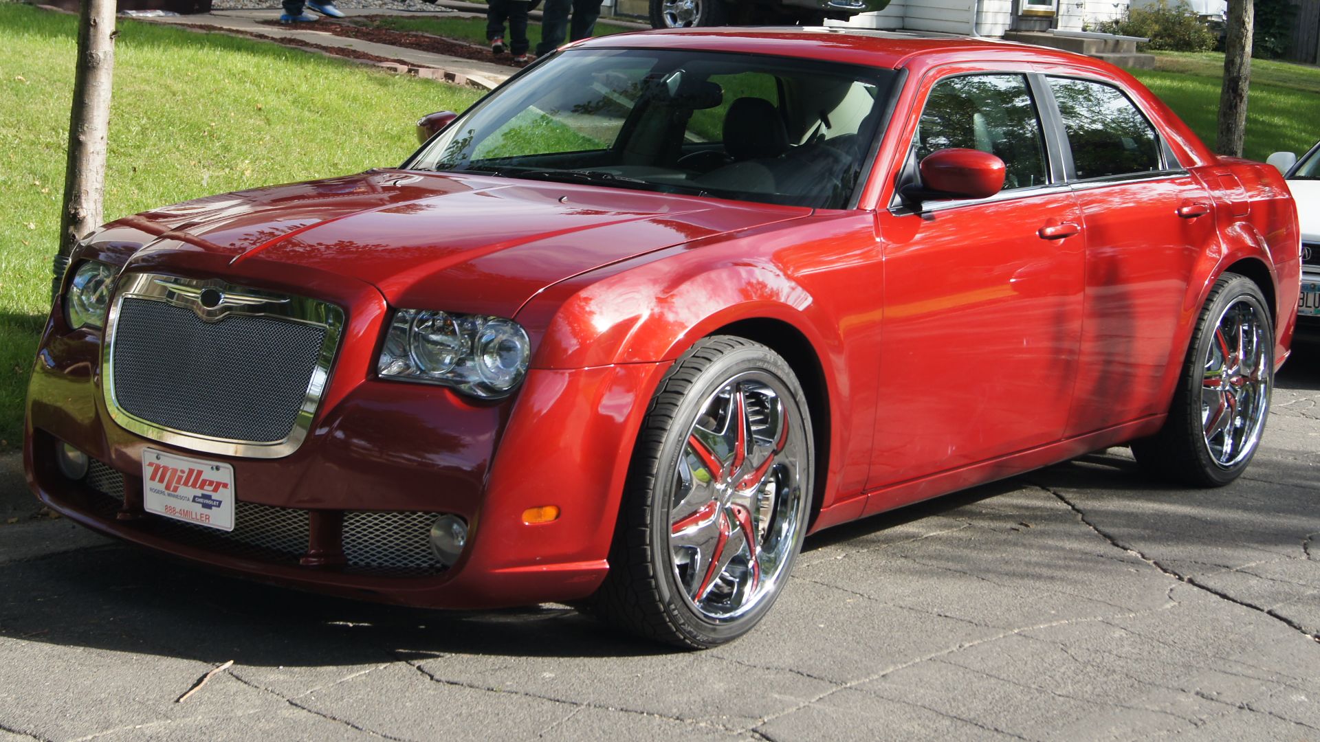 File:2007 Chrysler 300 SRT8 (15055202697).jpg