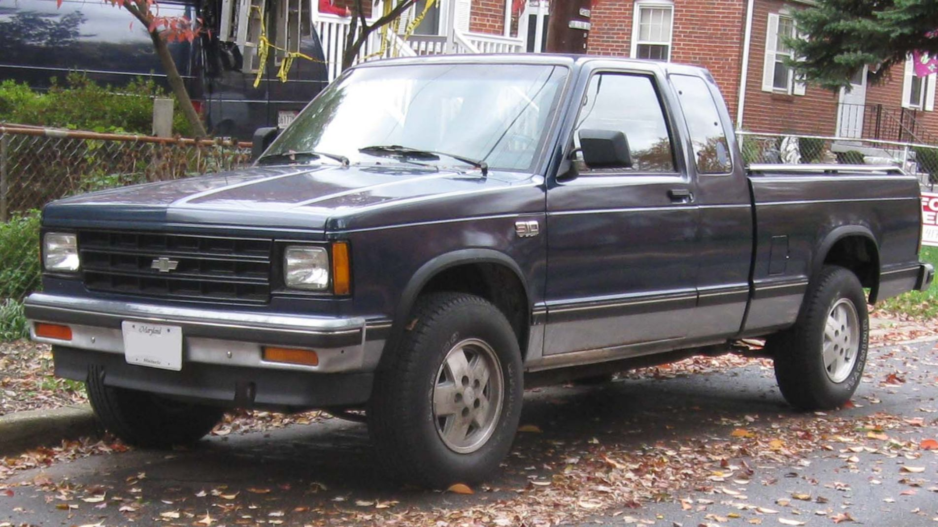 File:Chevrolet S-10 -- 10-24-2009.jpg