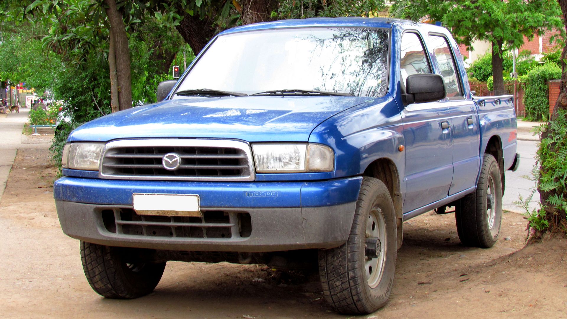 File:Mazda B 2500 Crew Cab 4x4 2000 (15892225176).jpg
