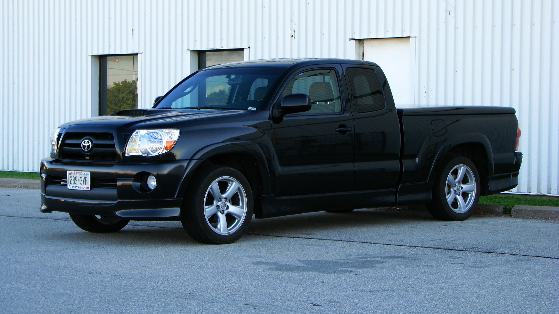 File:Toyota Tacoma X-Runner (4994861143).jpg