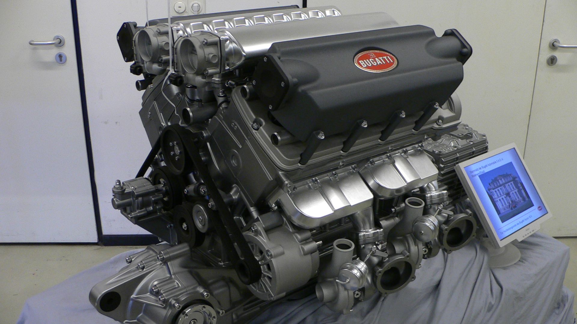 File:Volkswagen W16.jpg