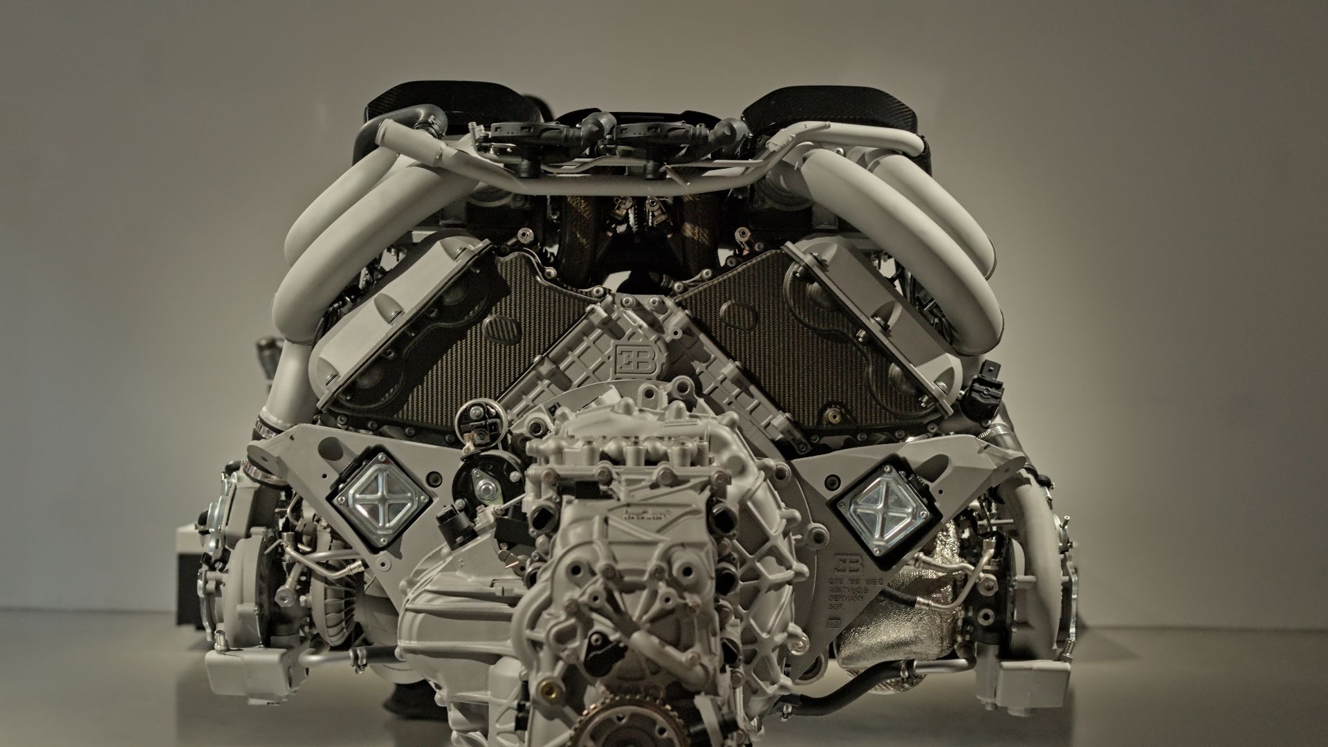 File:Bugatti W16 Engine (53249253709).jpg